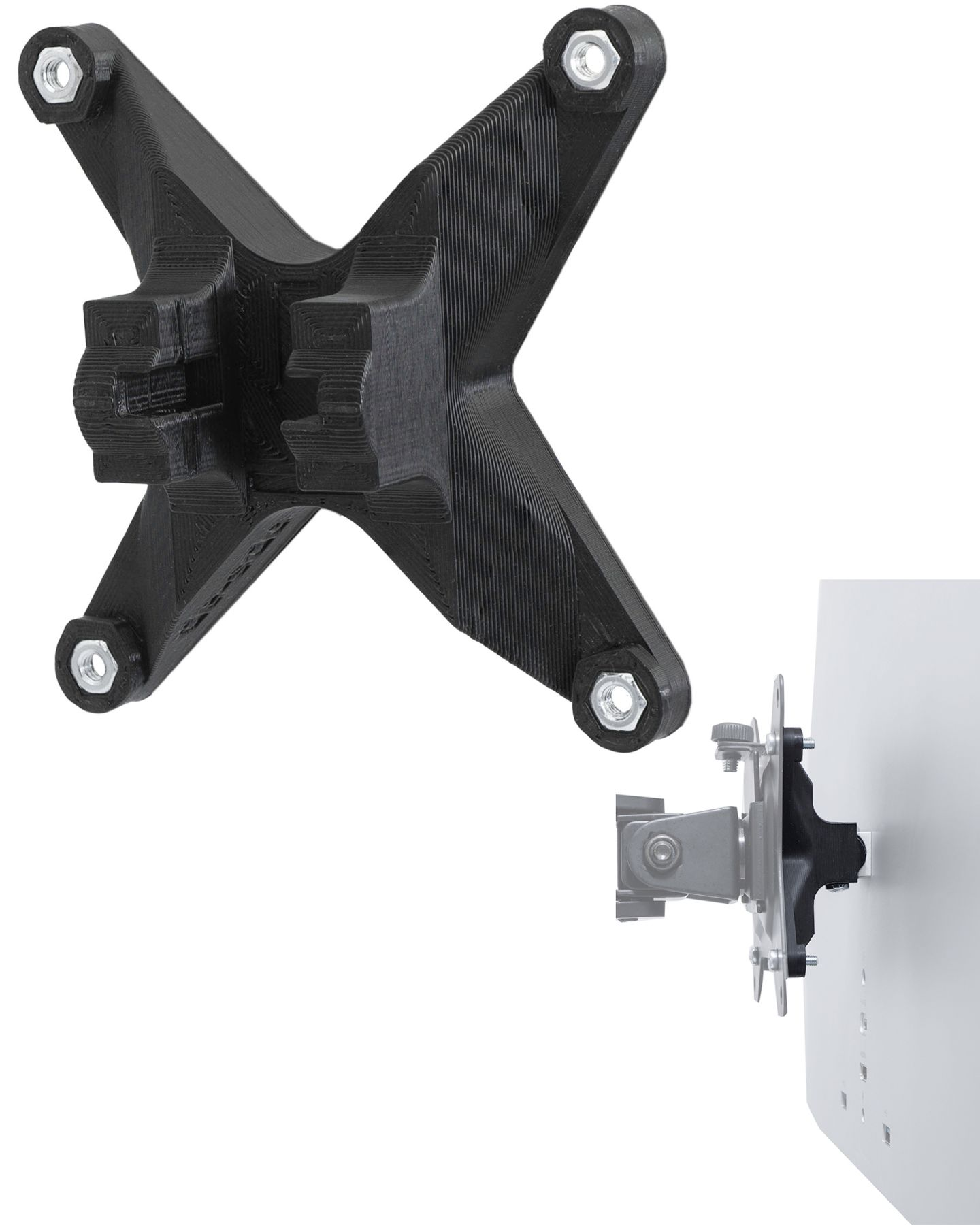 Schwarze Metallhalterung für einen Monitor. Zwei Teile gezeigt. Schrauben und Bolzen sind sichtbar.
