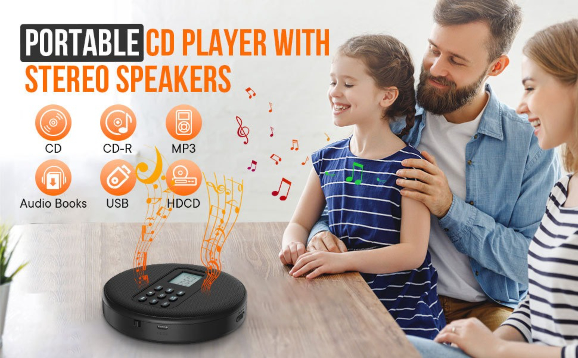 Schwarzer CD-Player mit Stereolautsprechern. Eine Familie lächelt. Musiknoten umrunden den CD-Player.