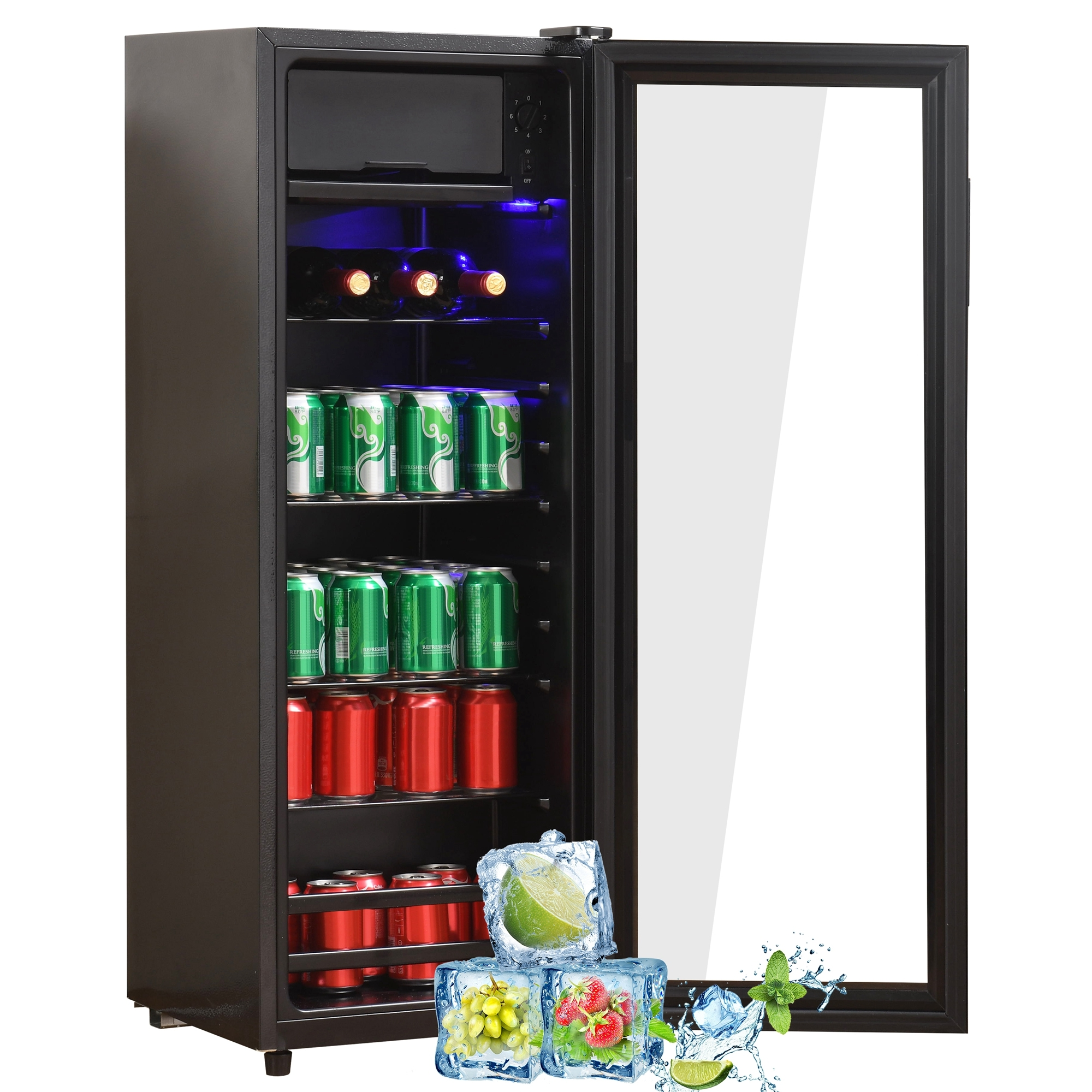 Schwarzer Weinkühlschrank mit offener Glastür, Flaschen und Dosen zeigend, Eiswürfel im Vordergrund.