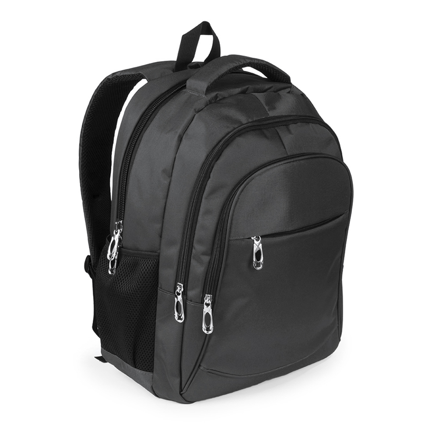 Mochila negra con múltiples compartimentos con cremallera y un bolsillo lateral de malla. Fondo blanco.