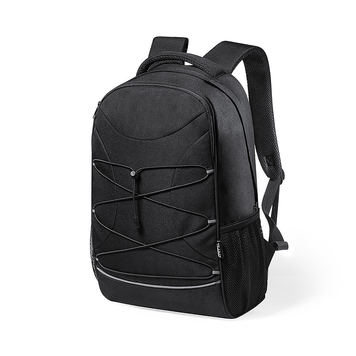 Mochila negra con bandas reflectantes y un cordón elástico frontal. Tiene un bolsillo lateral de malla.