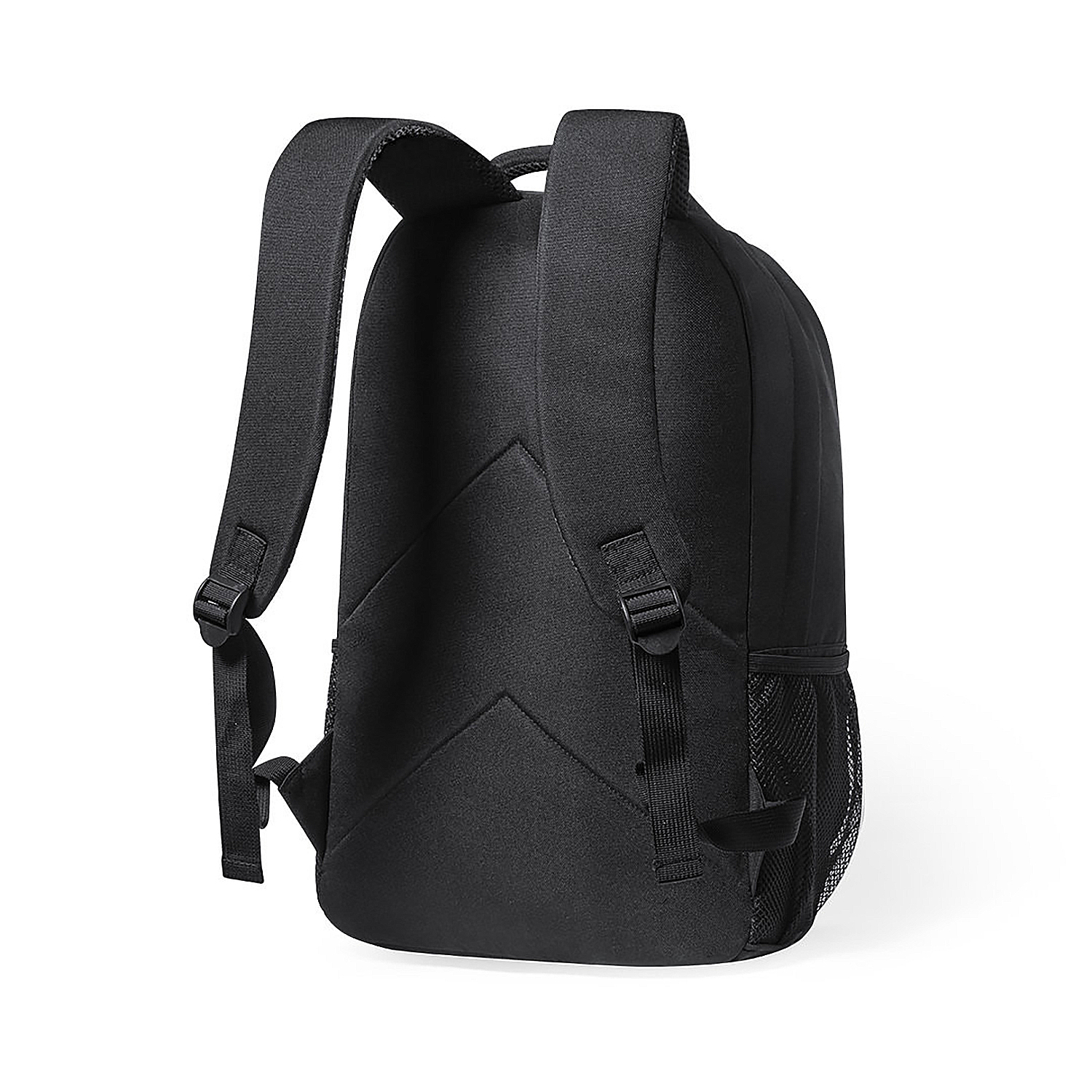 Una mochila negra por la espalda, mostrando correas y un bolsillo lateral de malla. Fondo blanco.