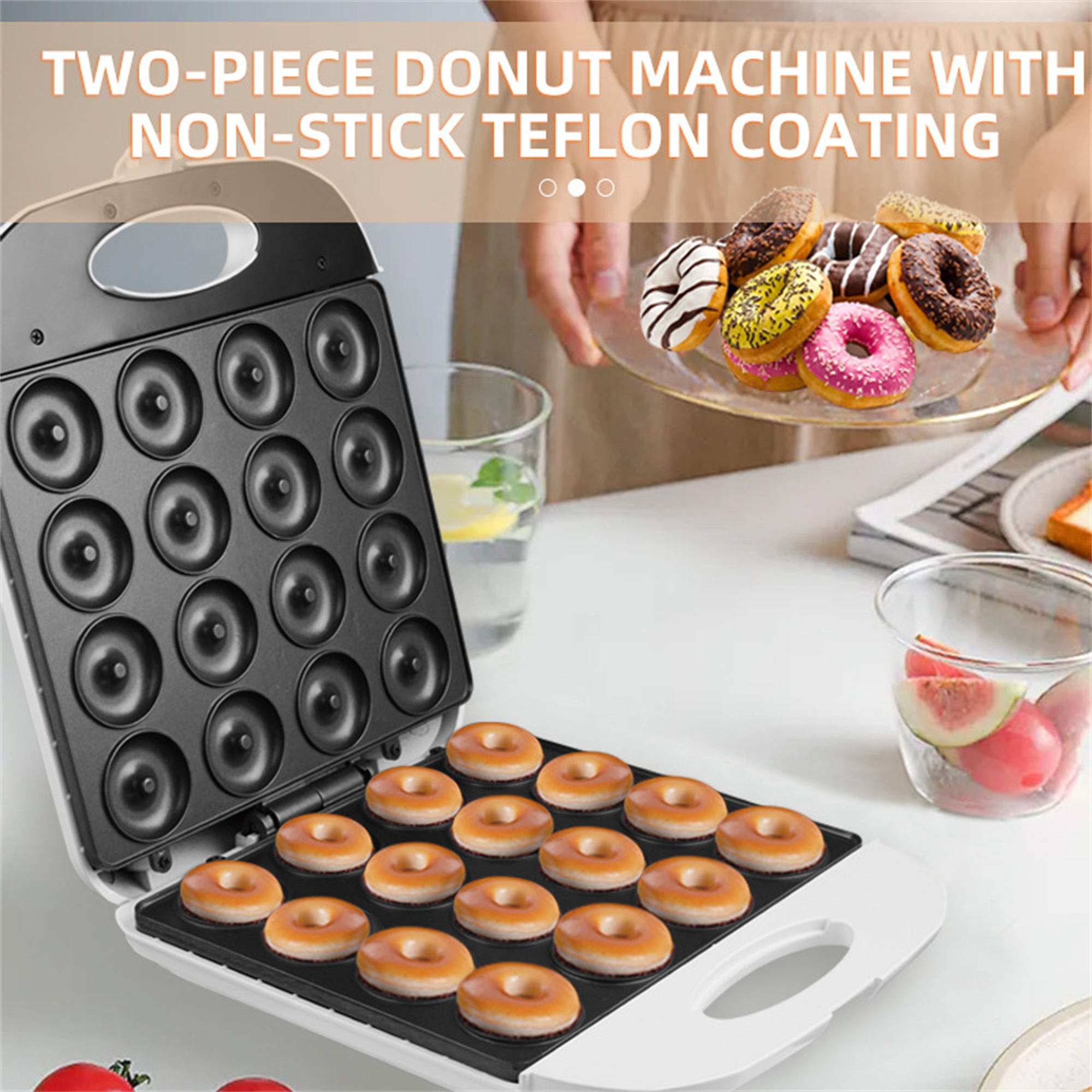 Donut-Maker mit Donuts darin und auf einem Teller. Im Hintergrund hält eine Frau einen Teller mit Donuts.