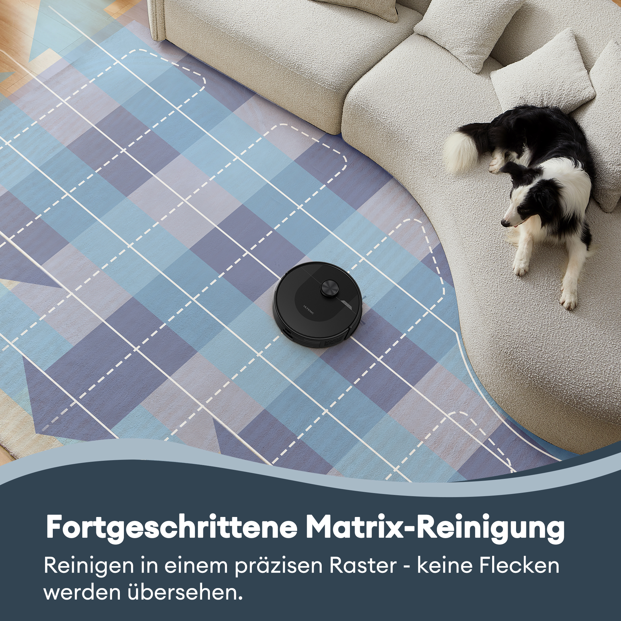 Roboter-Staubsauger auf gemustertem Teppich, Hund auf Couch. Produkttext auf Deutsch.