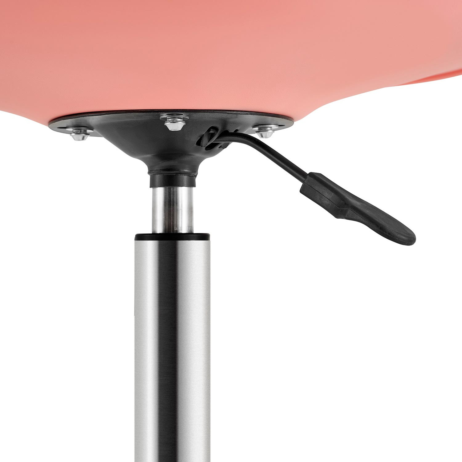 Primer plano de la base de una silla de oficina rosa, mostrando la columna metálica, la palanca de ajuste y los pernos.
