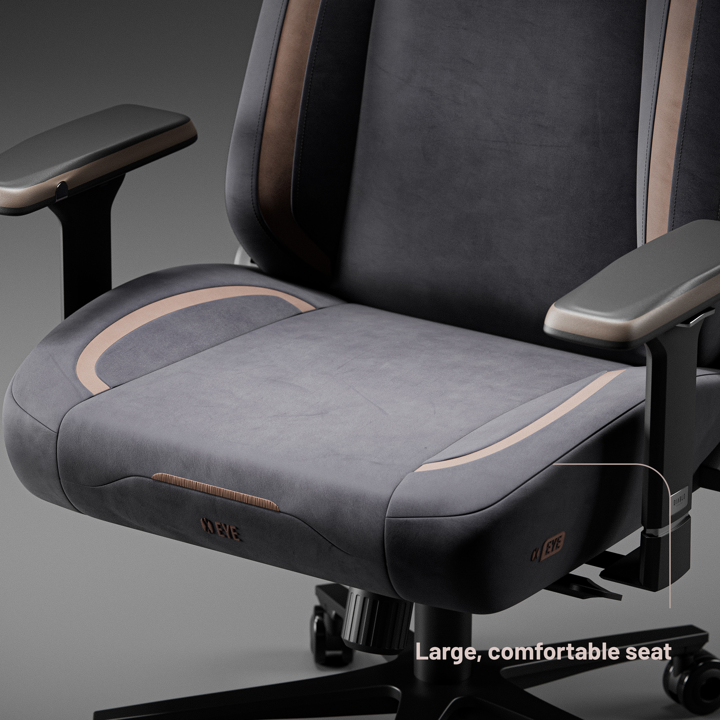 Zbliżenie na siedzisko czarno-brązowego fotela do gier.