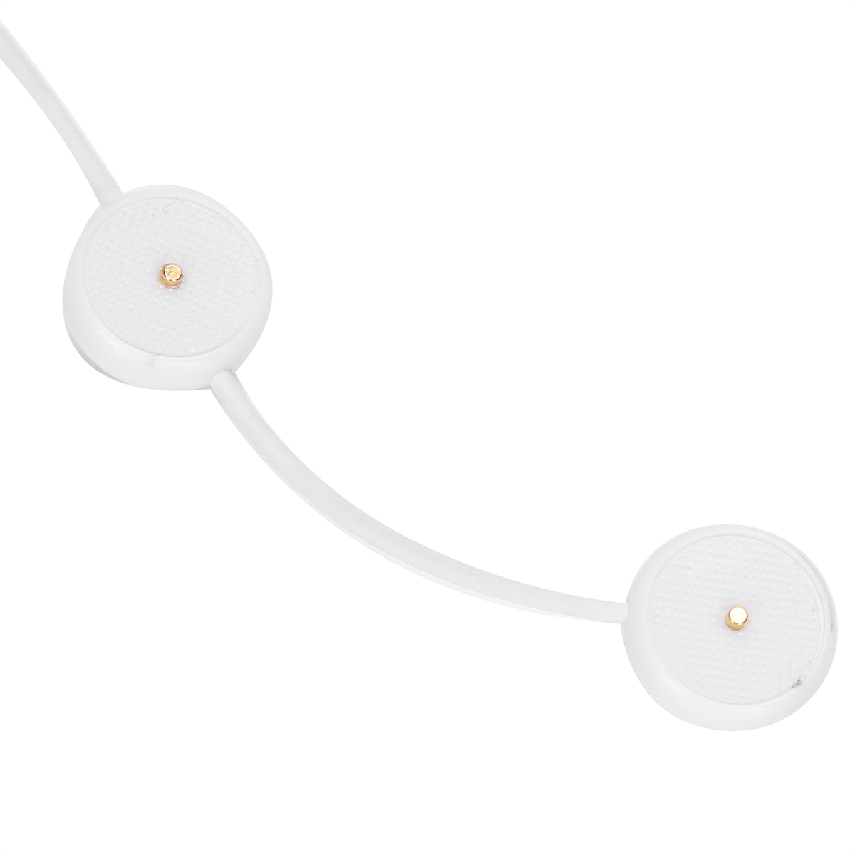Zwei weiße magnetische Ladeanschlüsse, die durch ein weißes Kabel verbunden sind. Sie befinden sich auf weißem Hintergrund.