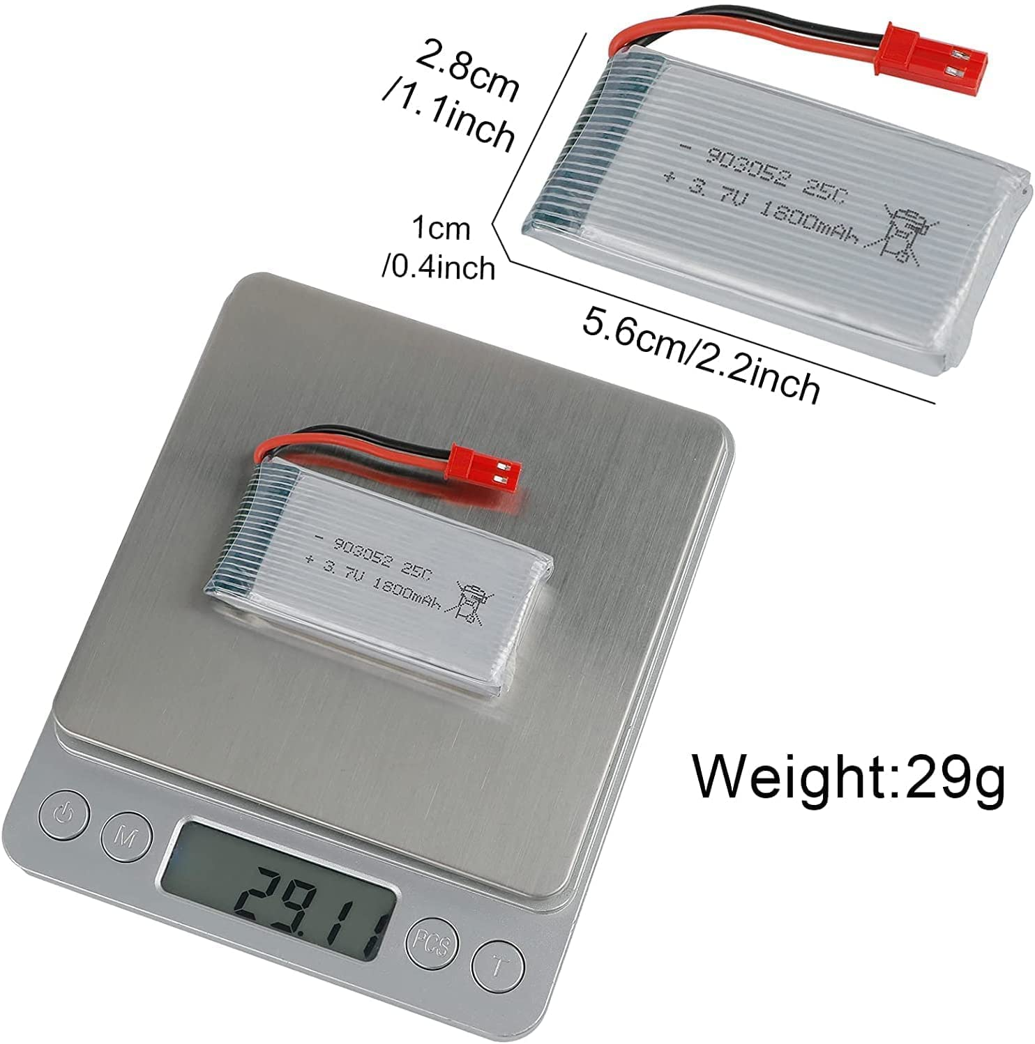 Eine kleine silberne Batterie auf einer Waage. Die Waage zeigt 29,11 an und zeigt das Gewicht: 29g.