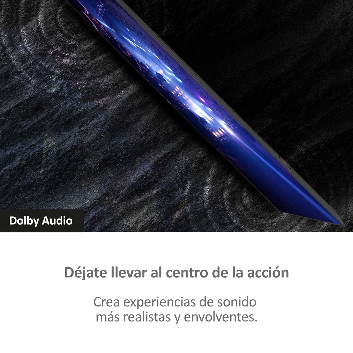 Pantalla de TV con luz azul y texto 'Dolby Audio'. Fondo oscuro, toma de cerca.