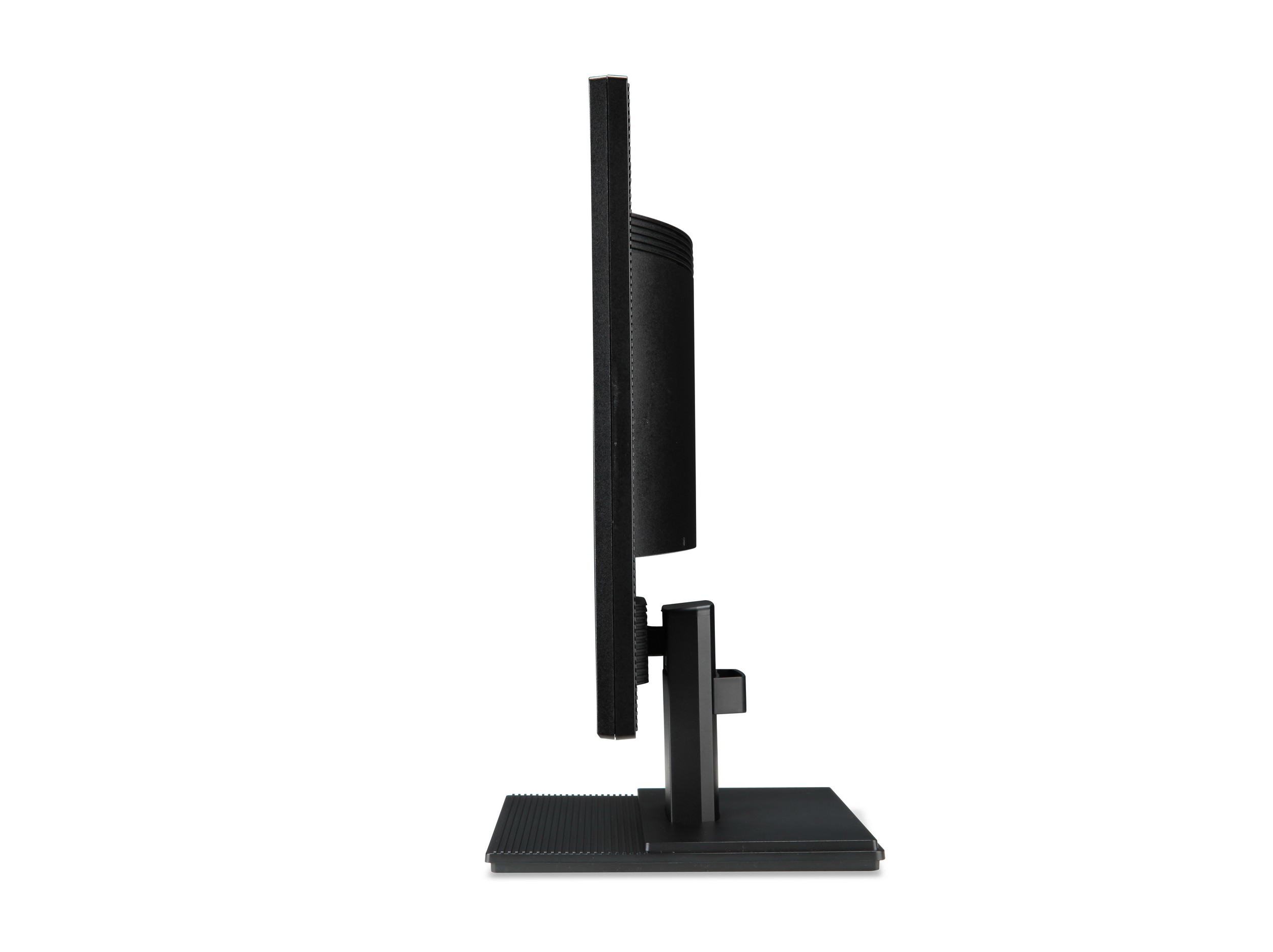 Un monitor del computer nero di lato. È su un supporto, sfondo bianco.
