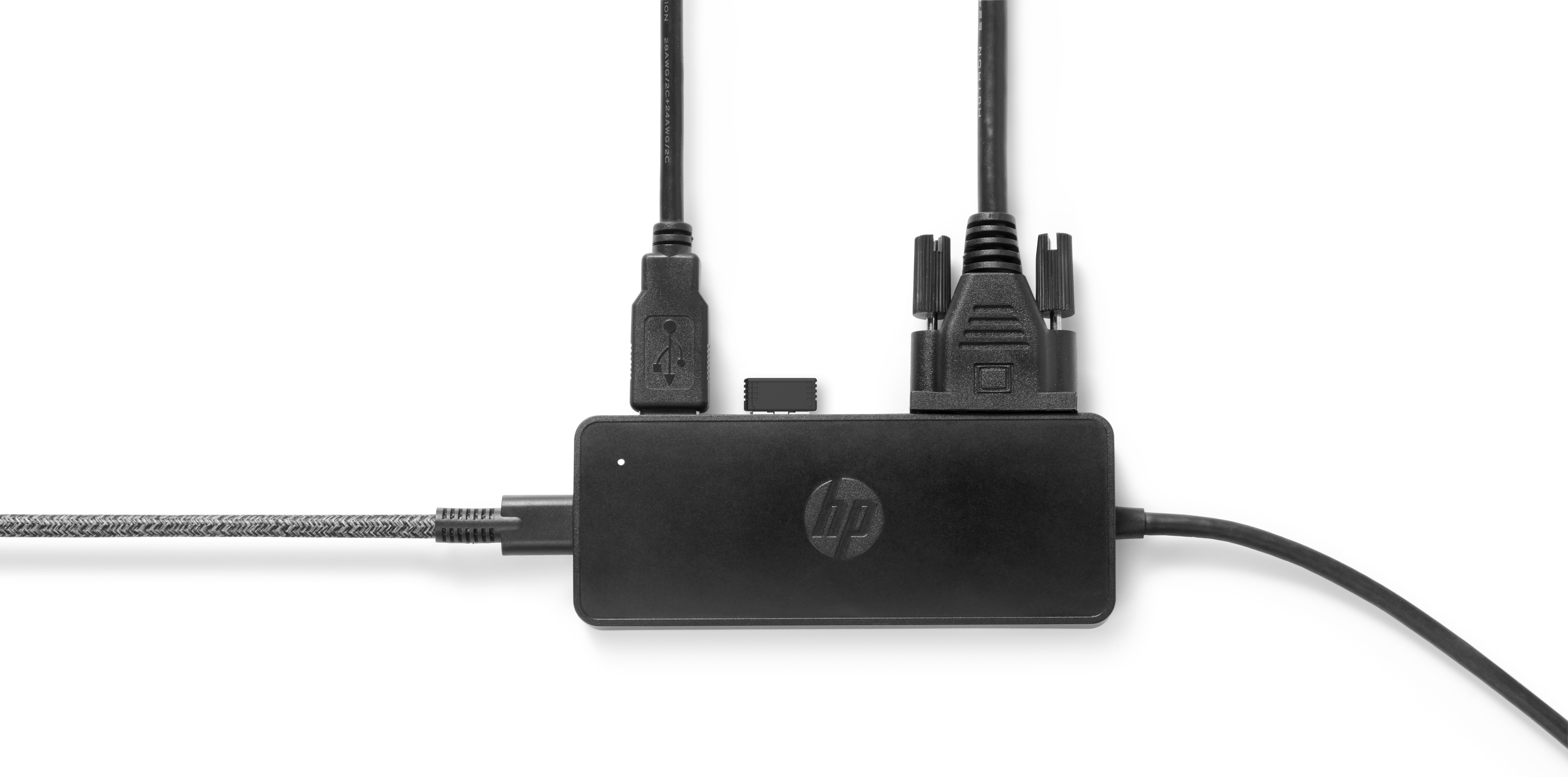 Un hub HP nero con più connettori: USB, HDMI e un cavo di alimentazione.