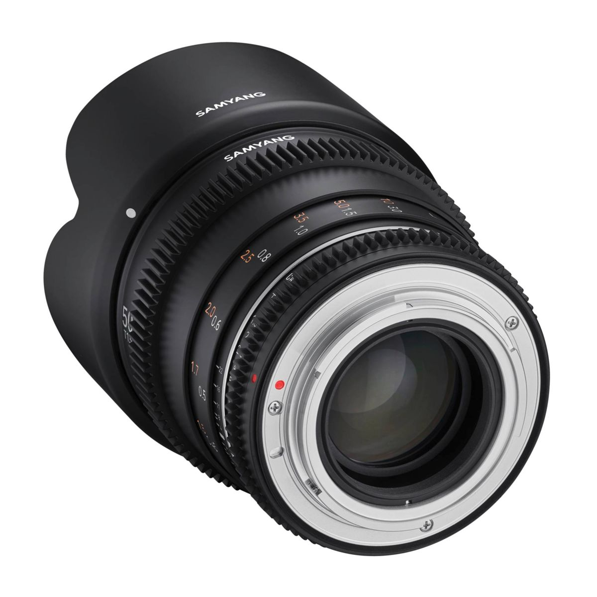 Czarny obiektyw ze srebrnym mocowaniem i marką 'SAMYANG'.