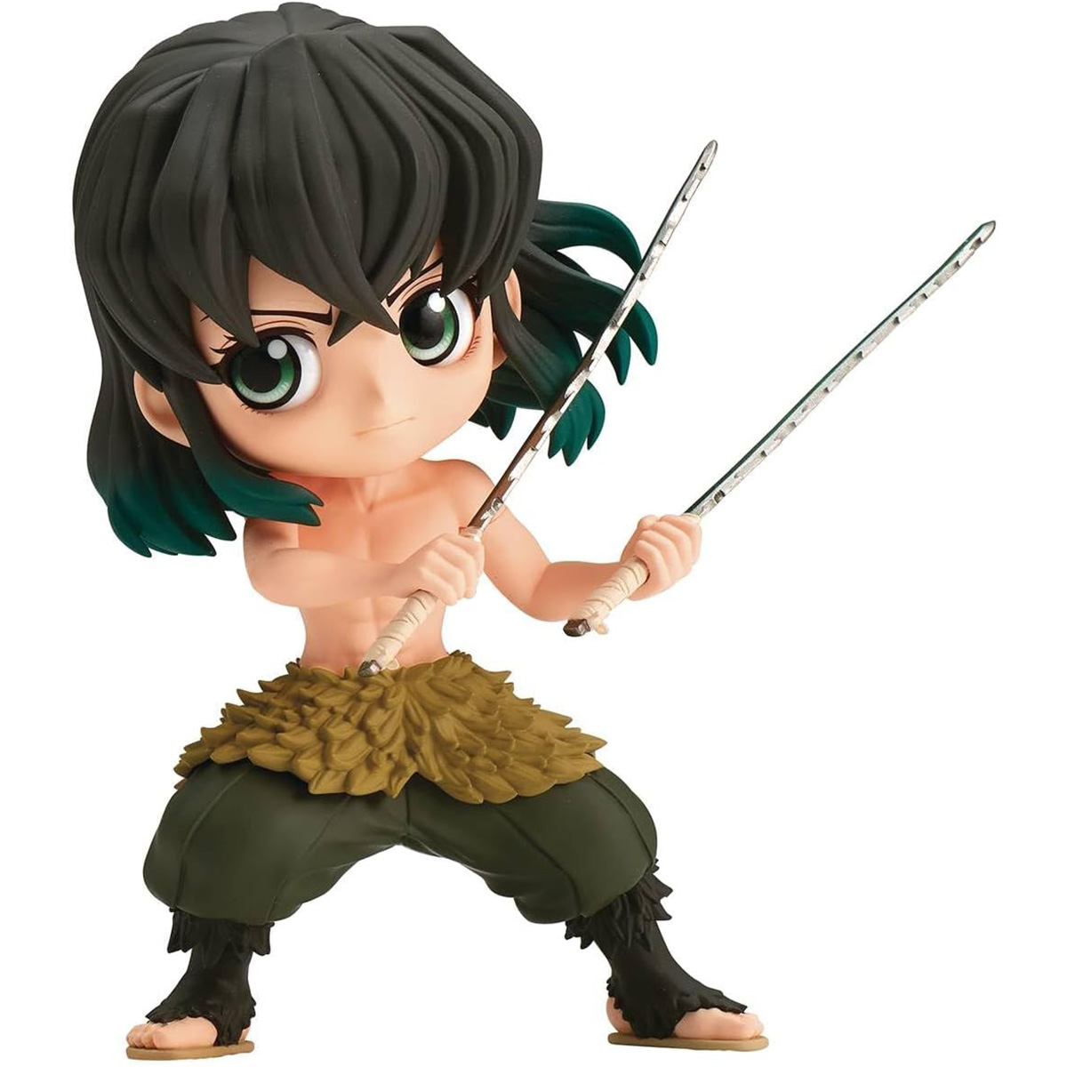 Anime-Figur einer Figur mit grünen Haaren, die zwei Schwerter hält, auf Weiß.