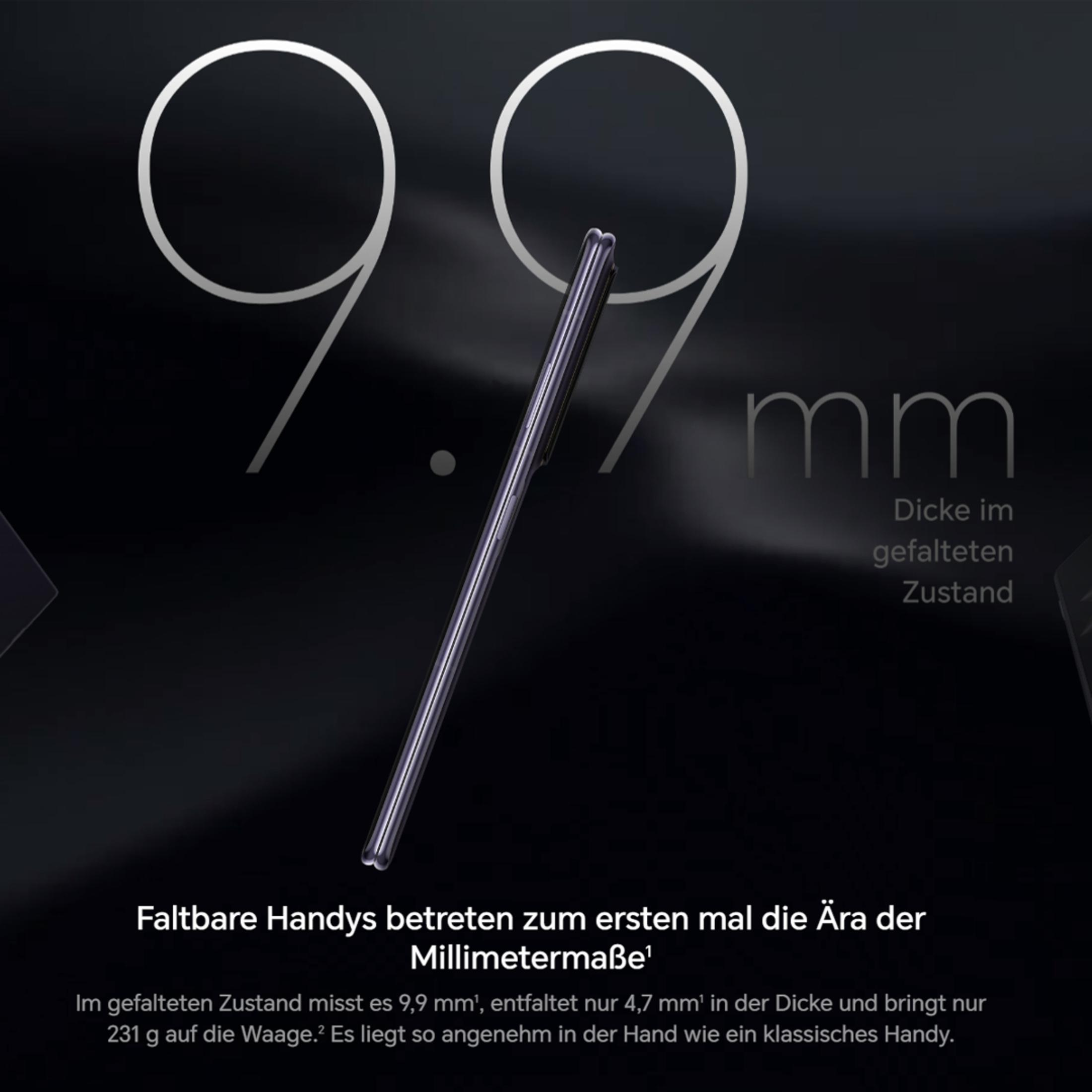Gefaltetes faltbares Telefon. Text gibt an, dass die Dicke im gefalteten Zustand 9,9 mm beträgt. Der Hintergrund ist dunkel.