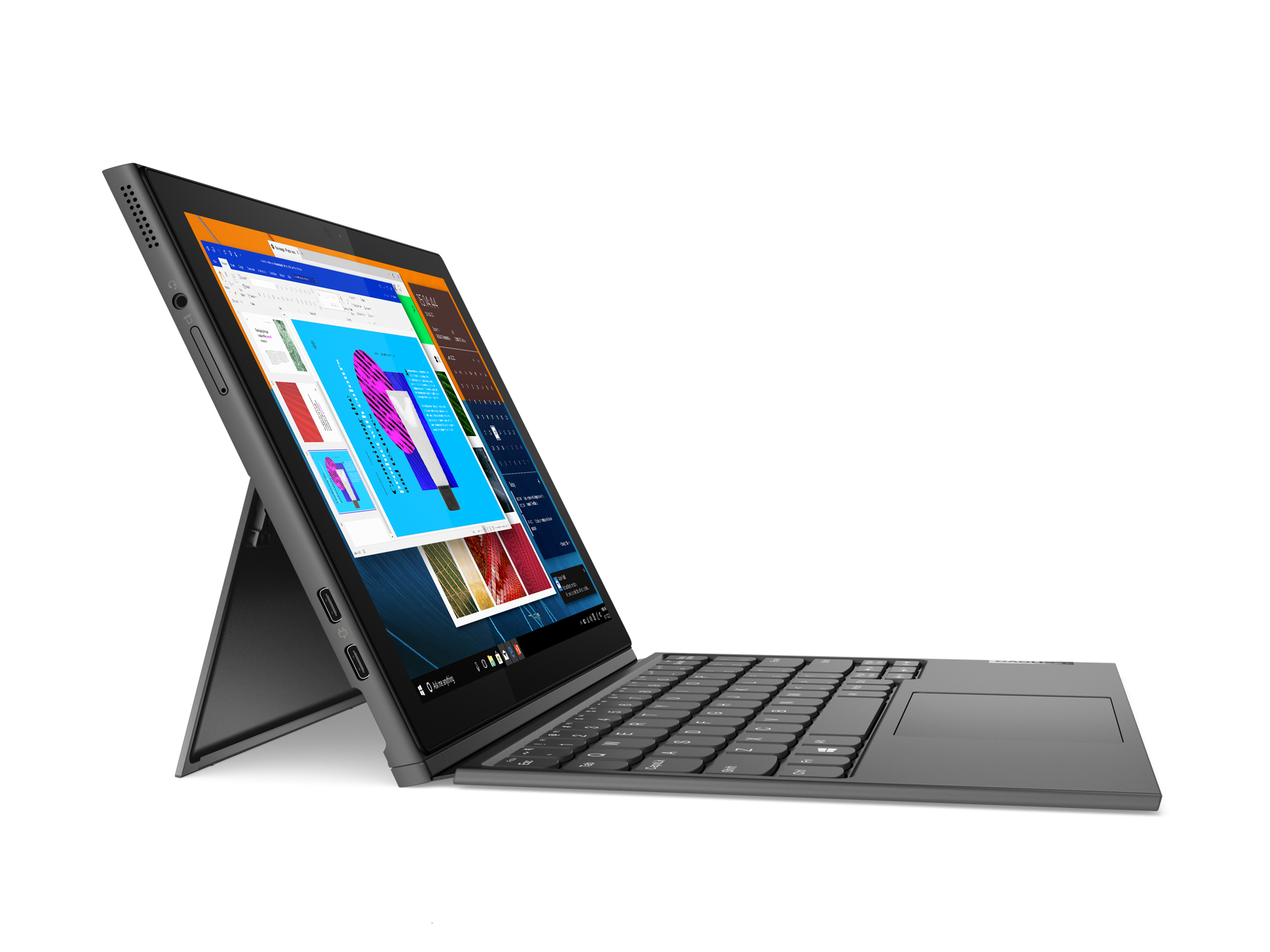 Laptop grigio, aperto, con lo schermo che mostra un'interfaccia di lavoro. La tastiera è visibile.
