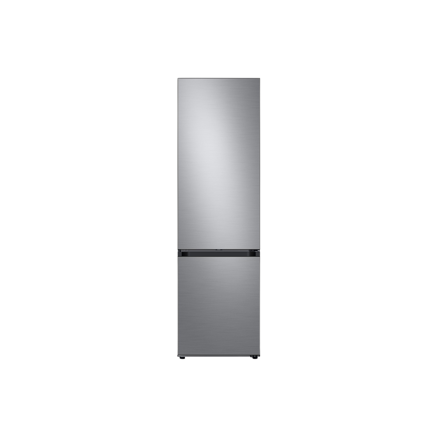 Refrigerador plateado sobre fondo negro. Tiene dos puertas.