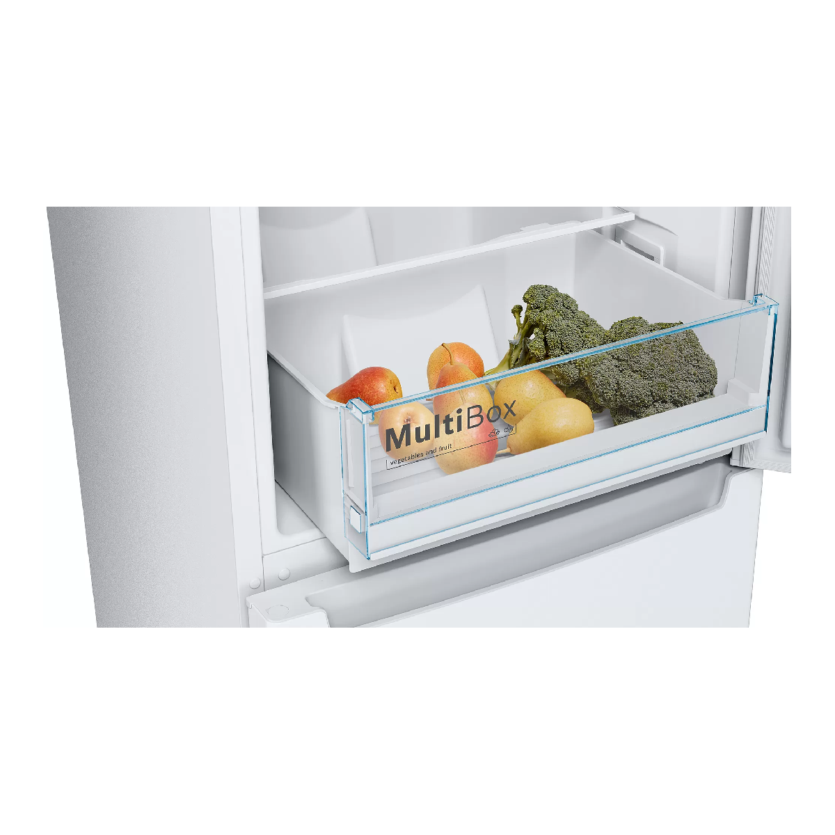 Cajón del refrigerador con peras y brócoli.