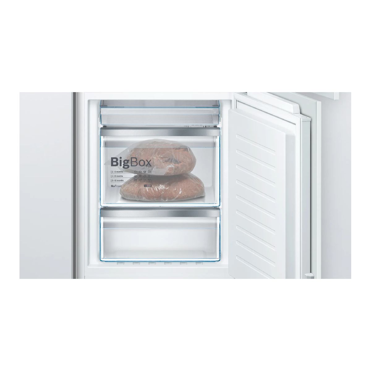 Interior de refrigerador. Dos cajones con alimentos. Etiqueta: BigBox.