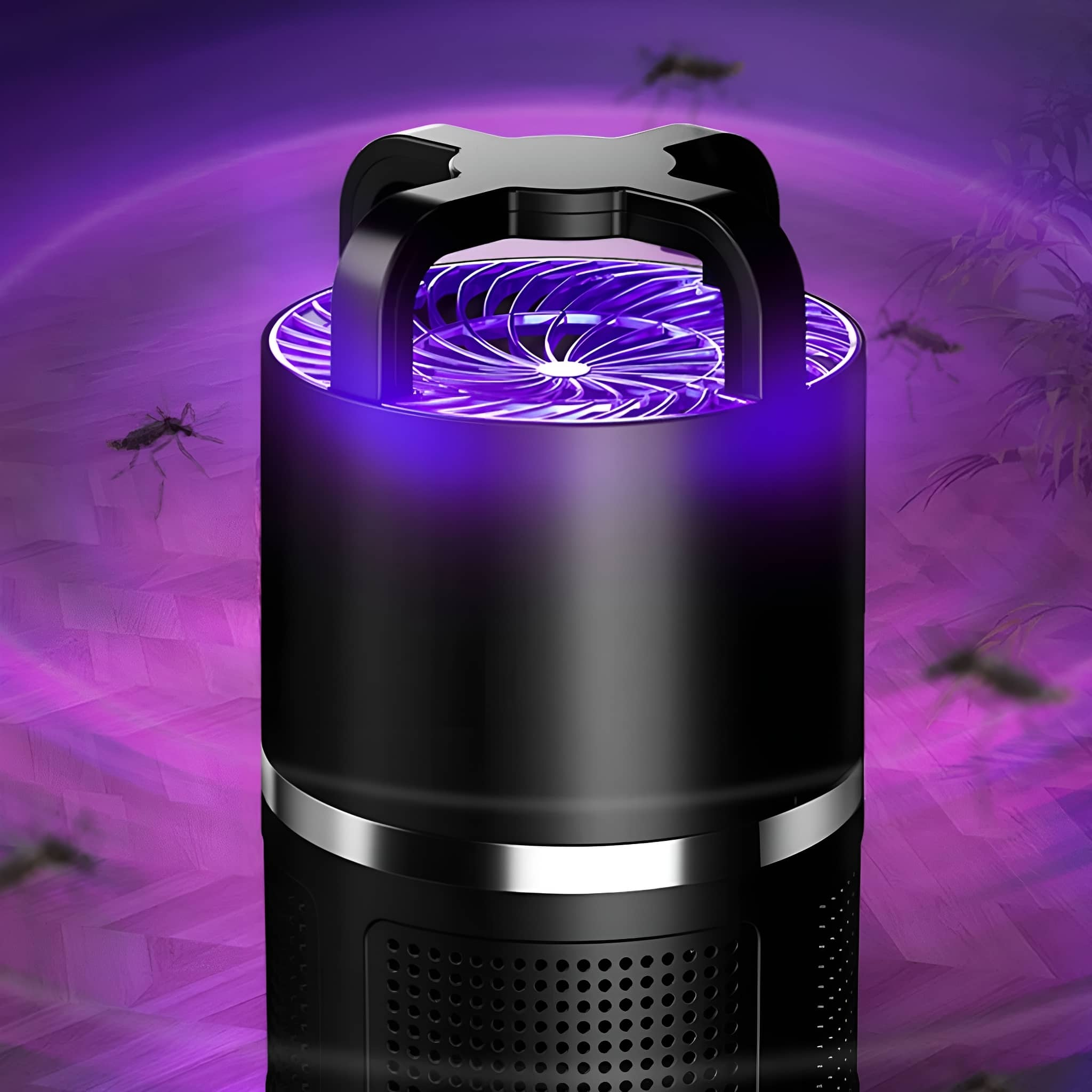 Schwarze Mückenfalle mit violettem UV-Licht und einigen herumfliegenden Mücken.