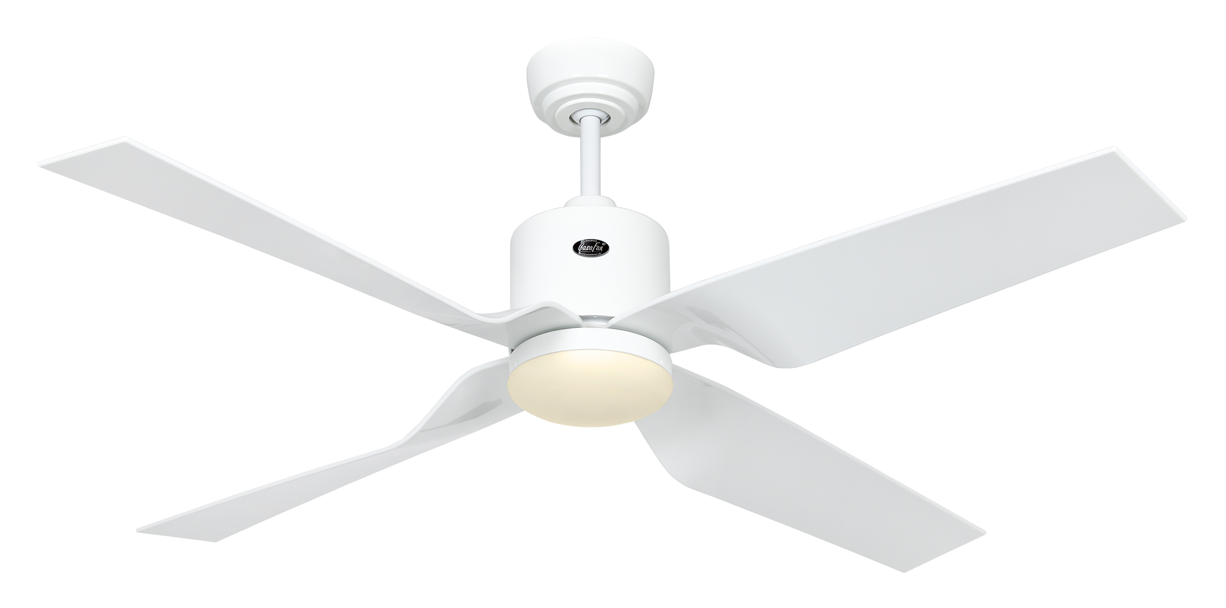 Weißer Deckenventilator mit vier Flügeln und einem Licht.