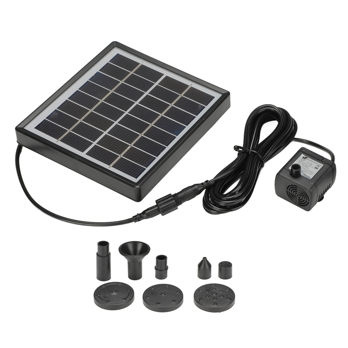 Ein Solarpanel mit einer kleinen schwarzen Pumpe und Zubehör. Alles auf weißem Hintergrund.