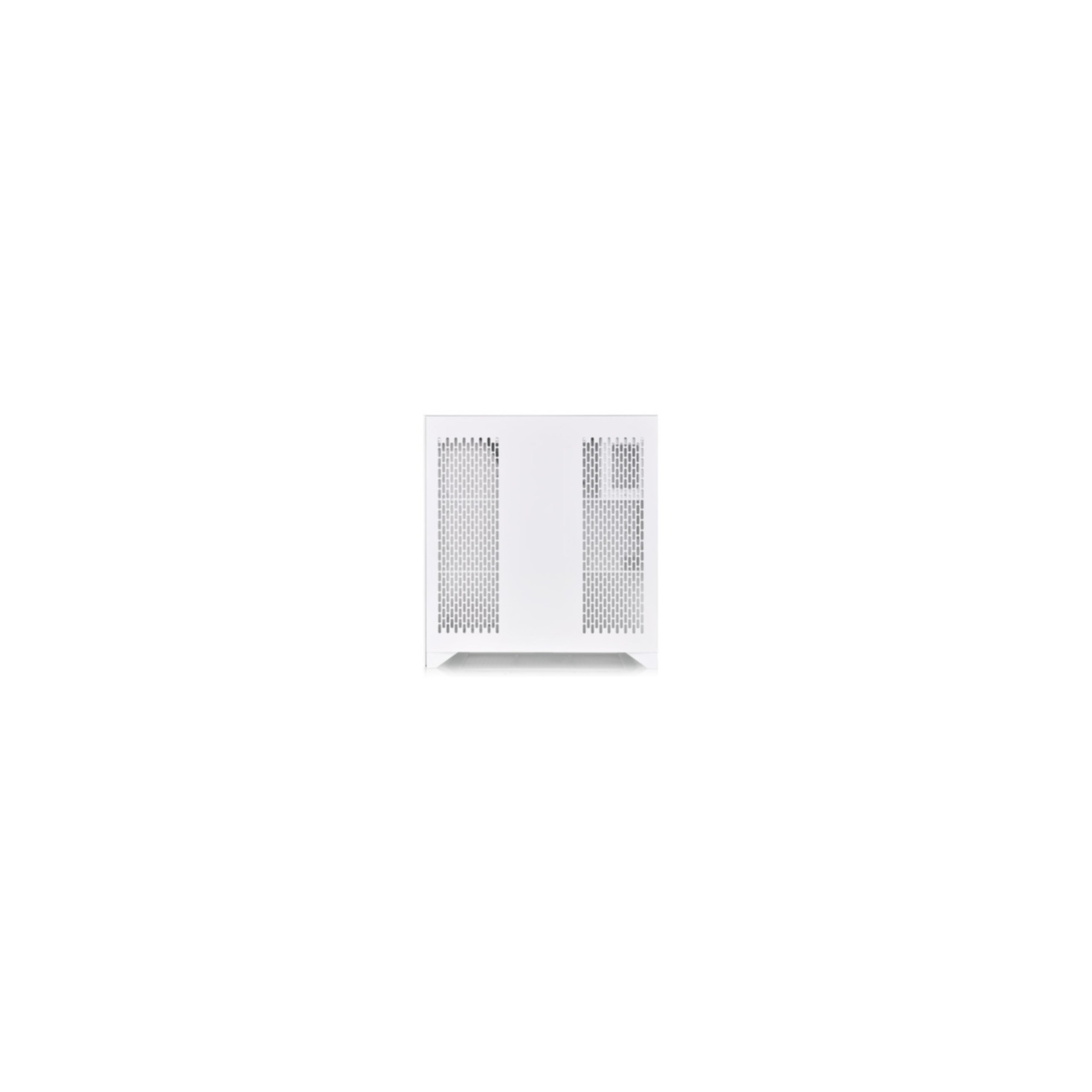 Case per computer bianco con fori di ventilazione, isolato su sfondo bianco.