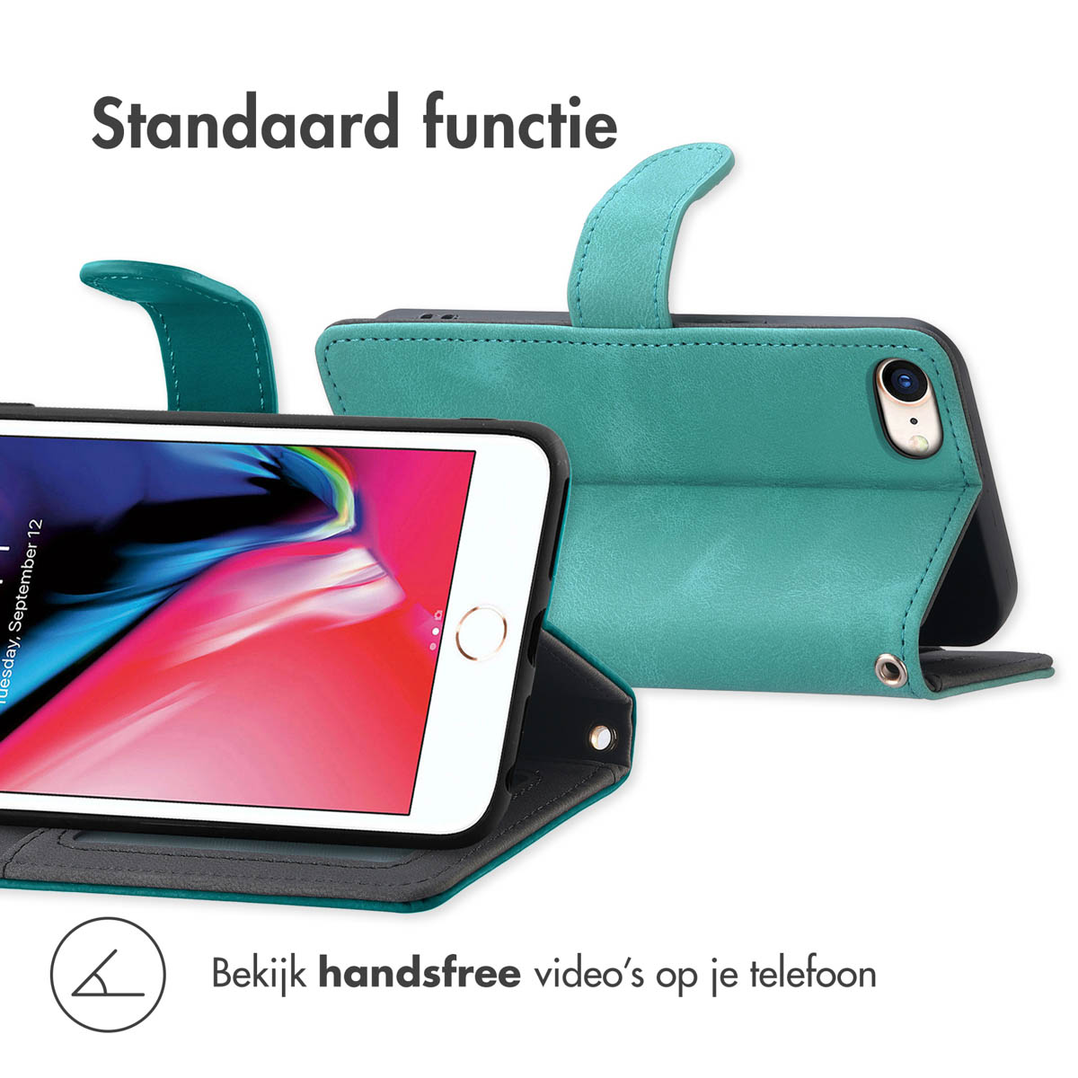 Un étui de téléphone bleu sarcelle avec fonction de support, tenant un smartphone.