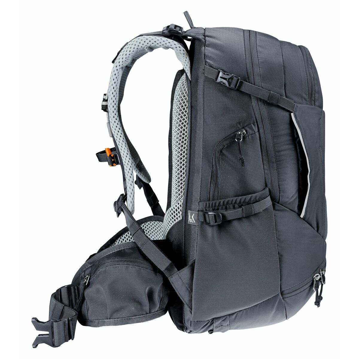Ein grauer Rucksack mit verschiedenen Fächern, Gurten und einem Netz-R ückenteil. Seitenansicht.