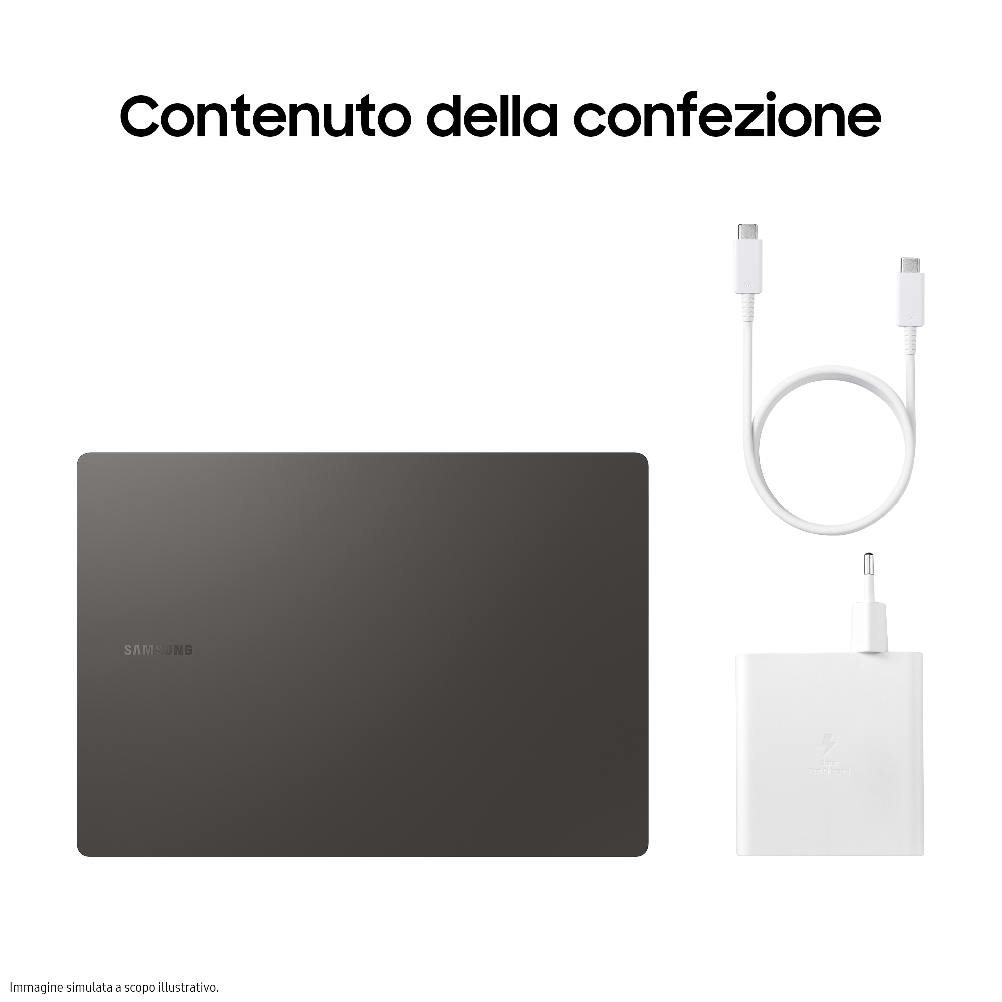 Un laptop grigio scuro, un caricabatterie e un cavo bianco su una superficie bianca.