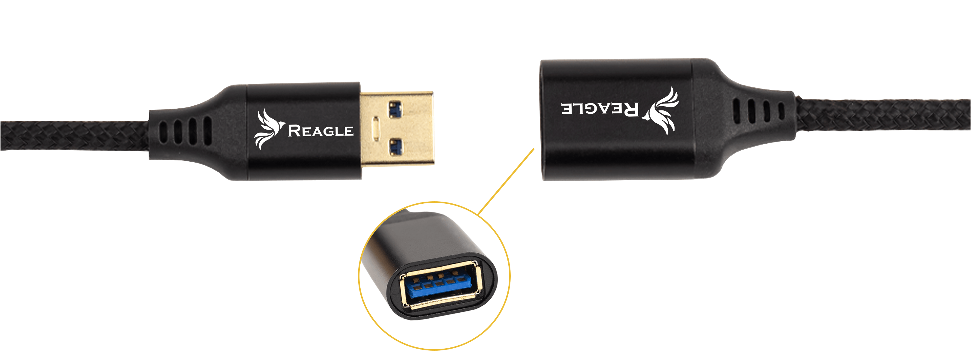 Kabel USB z wtyczką USB-A i gniazdem USB-A, zbliżenie, na białym tle.