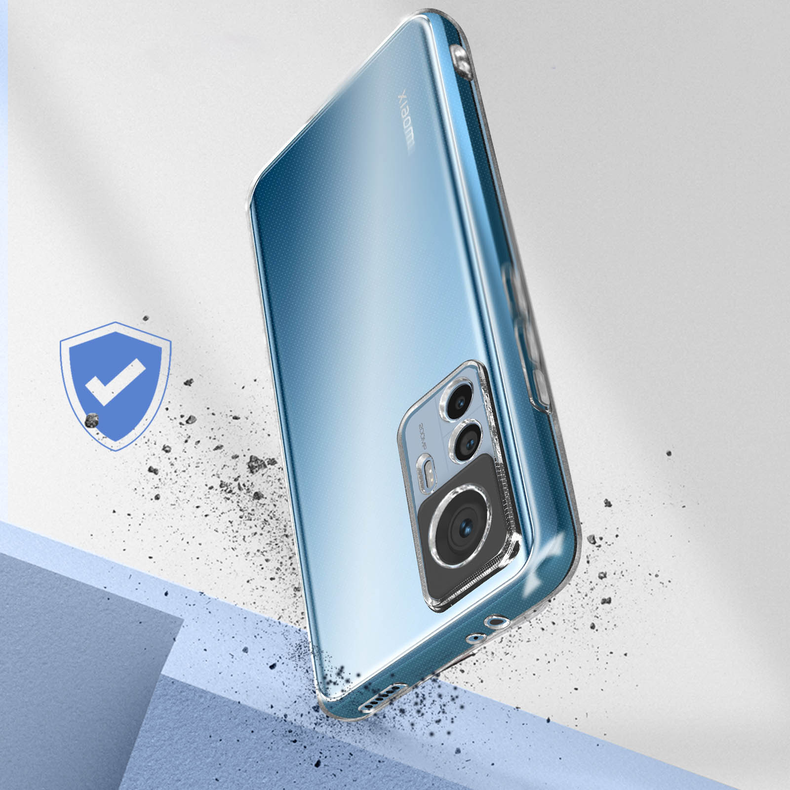 Custodia blu per telefono su superficie bianca, con particelle di polvere e un logo.