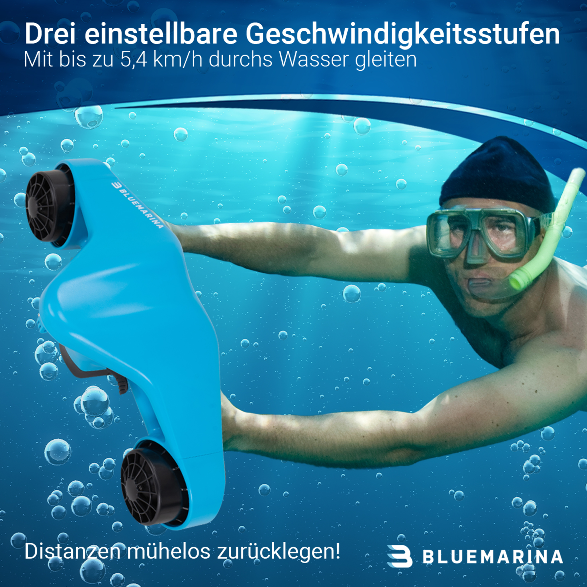 Ein blauer Unterwasserscooter mit einer Person mit Brille und Schnorchel.