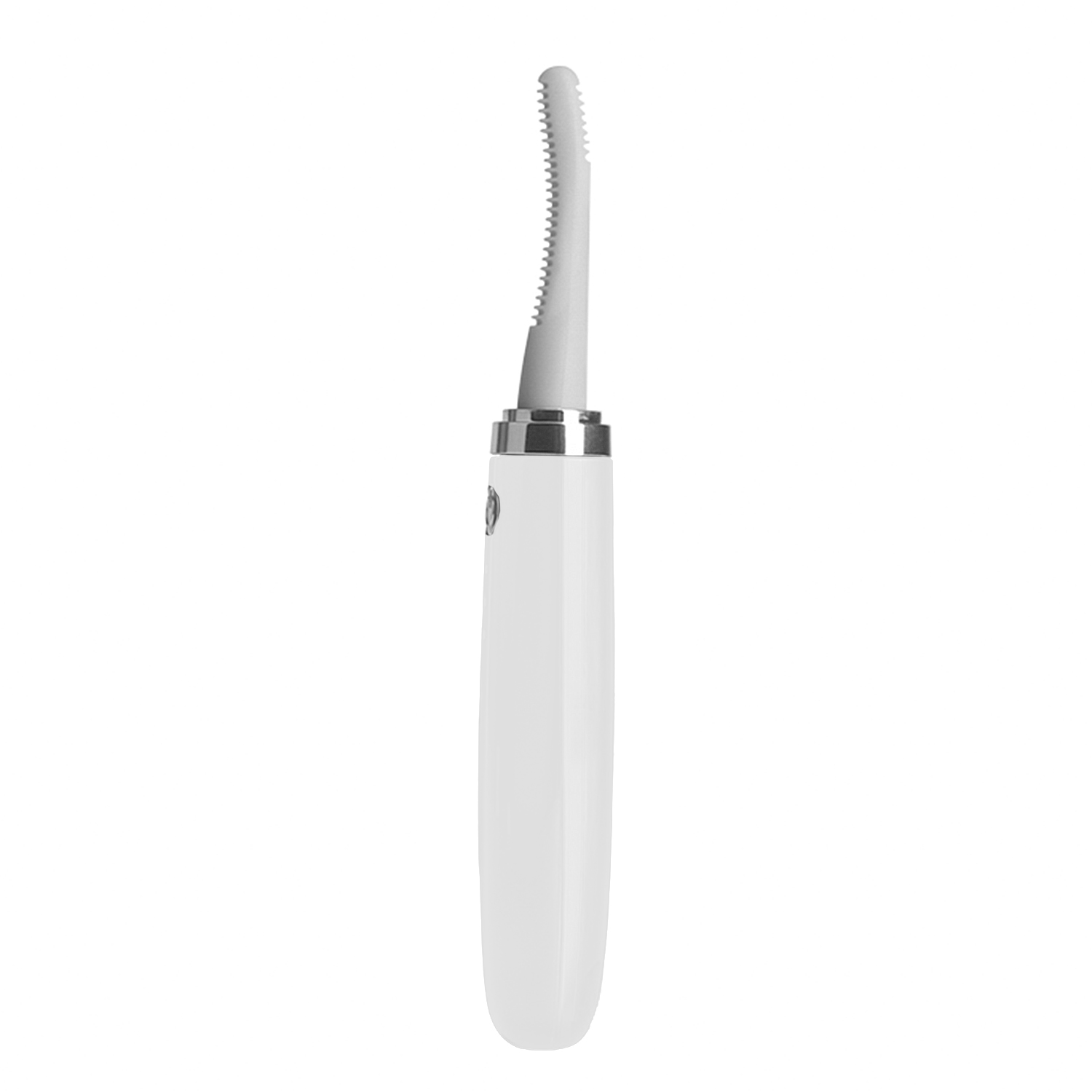 Rizador de pestañas eléctrico blanco con un elemento calefactor en forma de peine. Aislado.