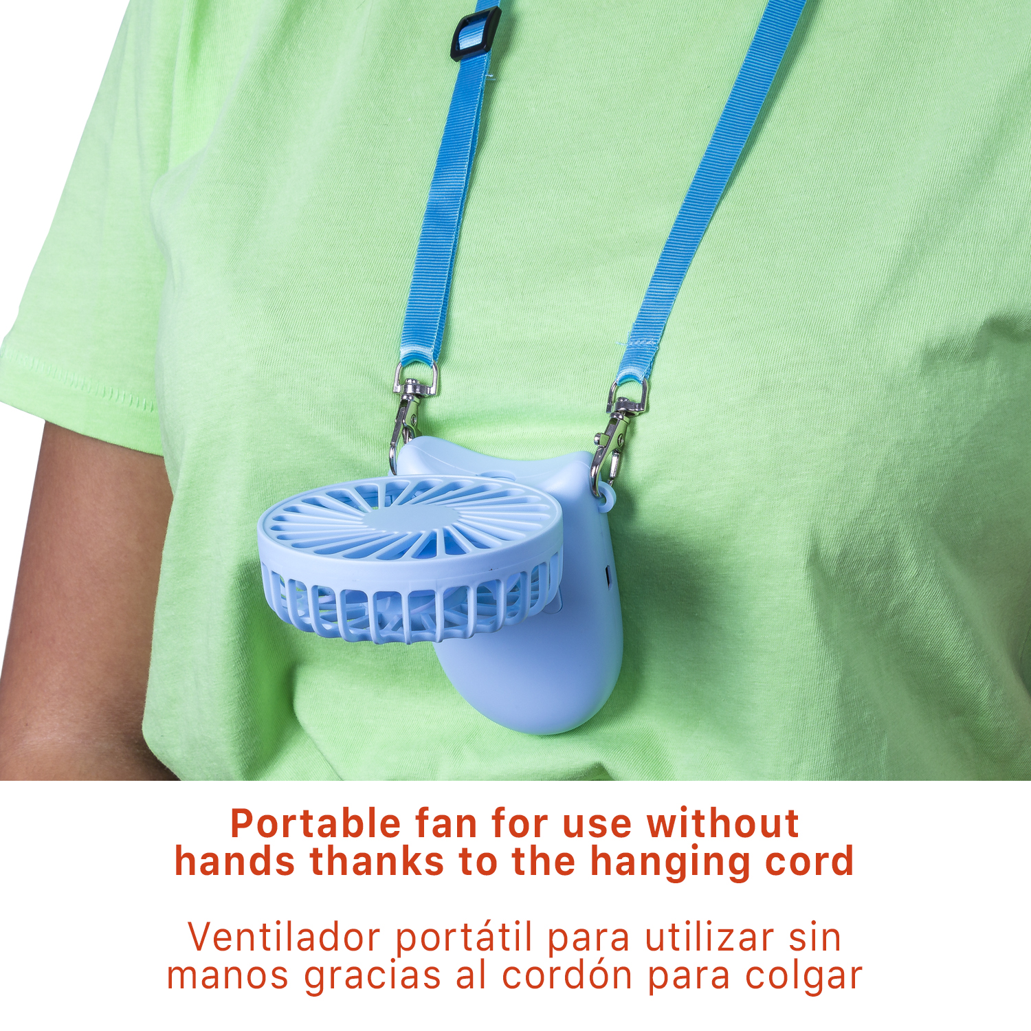 Ventilatore portatile blu da collo appeso a persona con maglietta verde. Testo: 'Portable fan'.