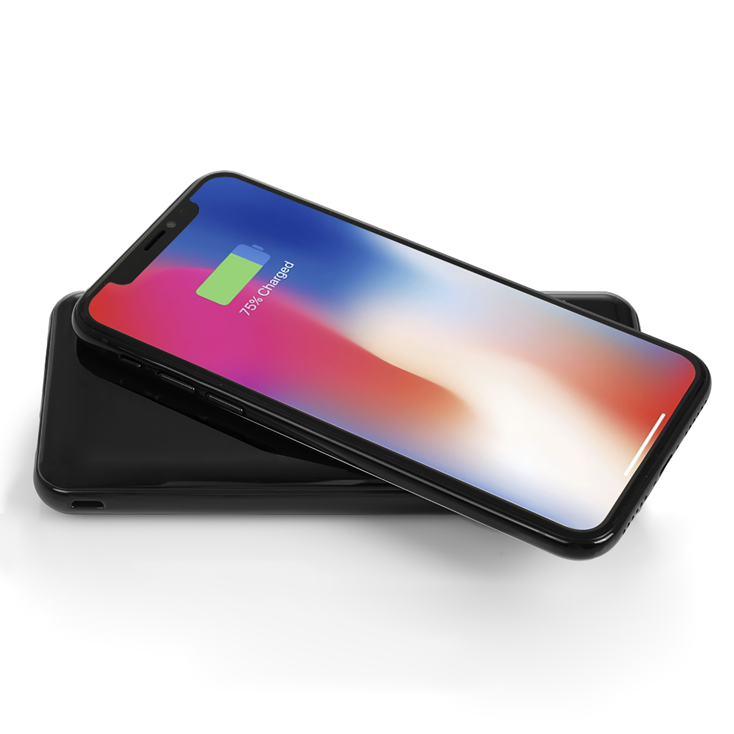 Telefono nero in carica. Lo schermo mostra 75% di carica.