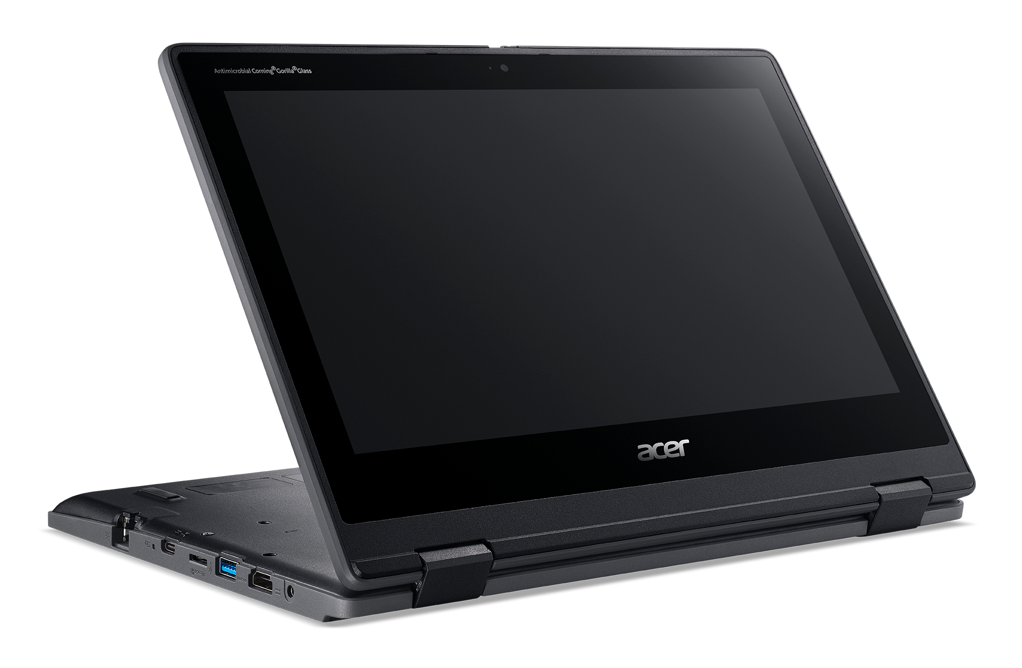 Laptop nero su sfondo bianco, leggermente aperto.