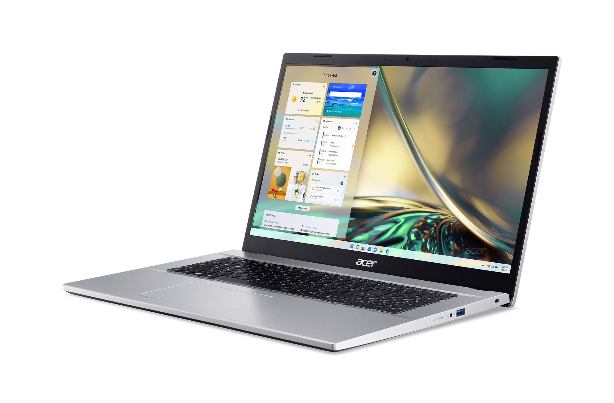 Laptop argentato aperto, che mostra uno schermo con un'interfaccia utente, su una superficie bianca.