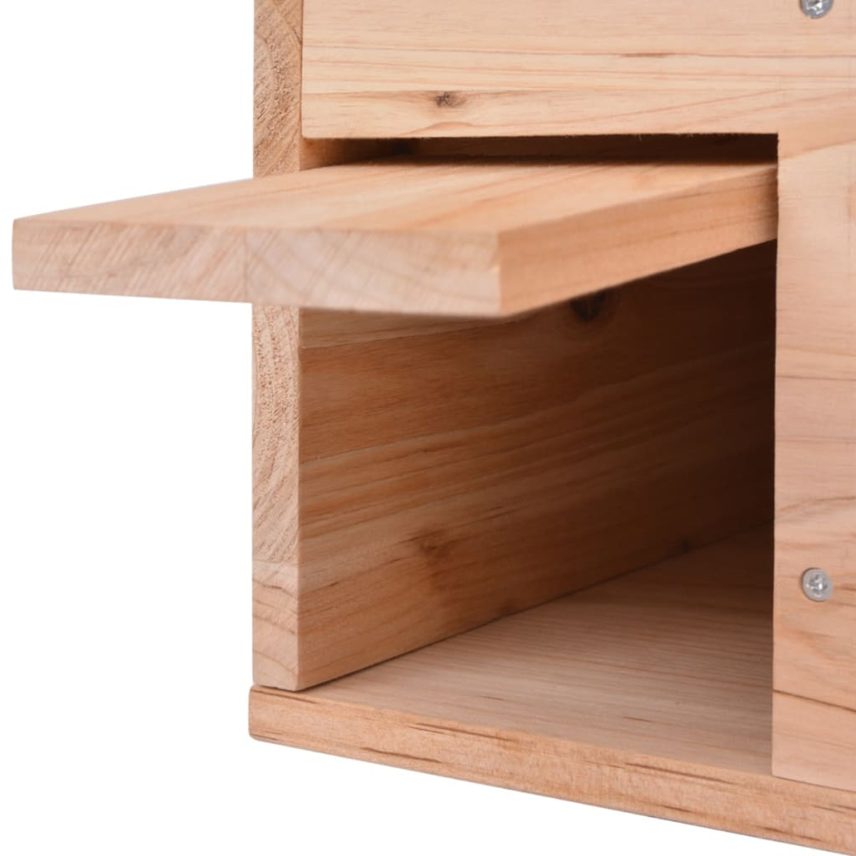 Vogelhaus aus Holz mit kleiner Sitzstange. Hellbraunes Holz mit rechteckiger Öffnung. Einfaches Design.