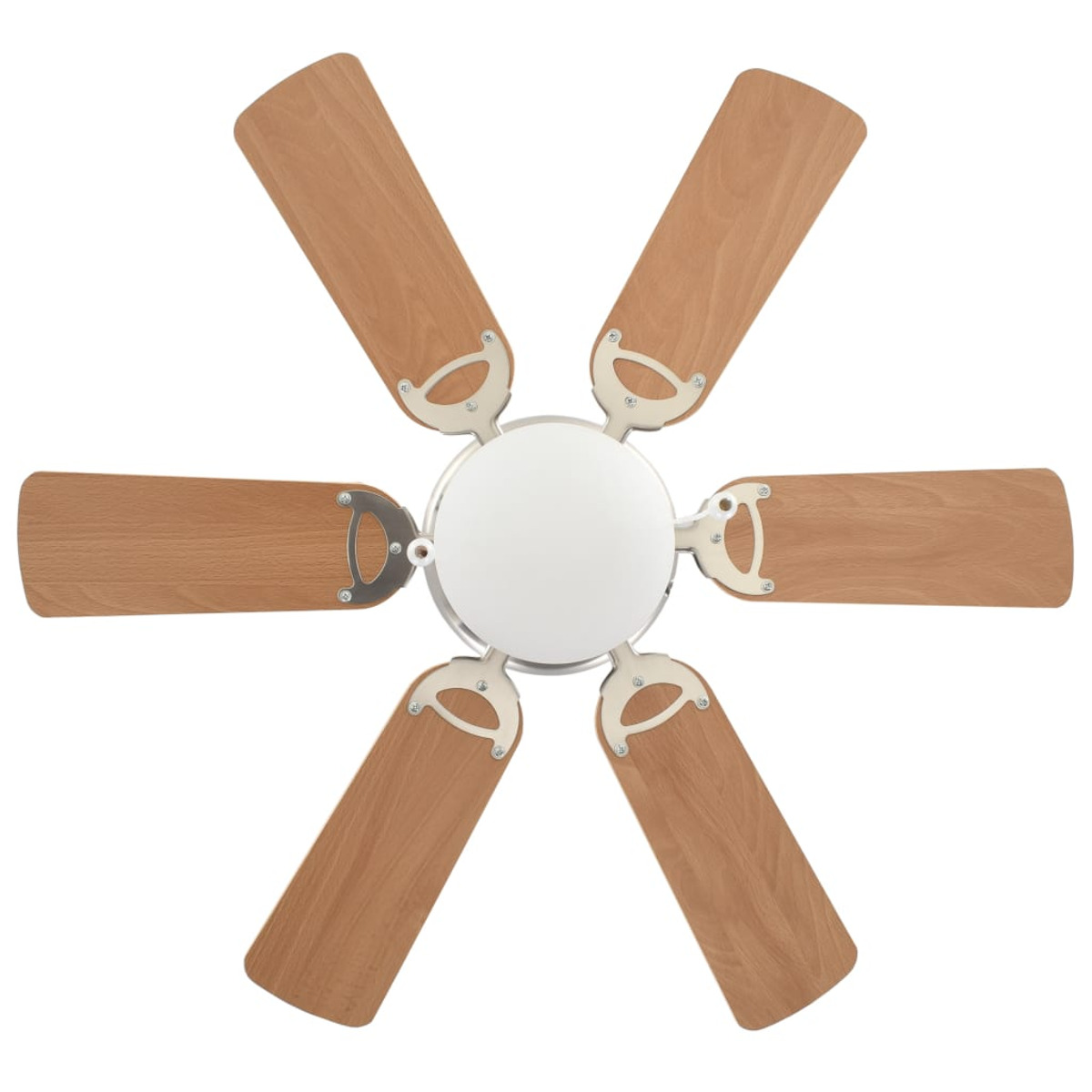 Ventilatore da soffitto con sei pale in legno. Alloggiamento centrale bianco con dettagli cromati.