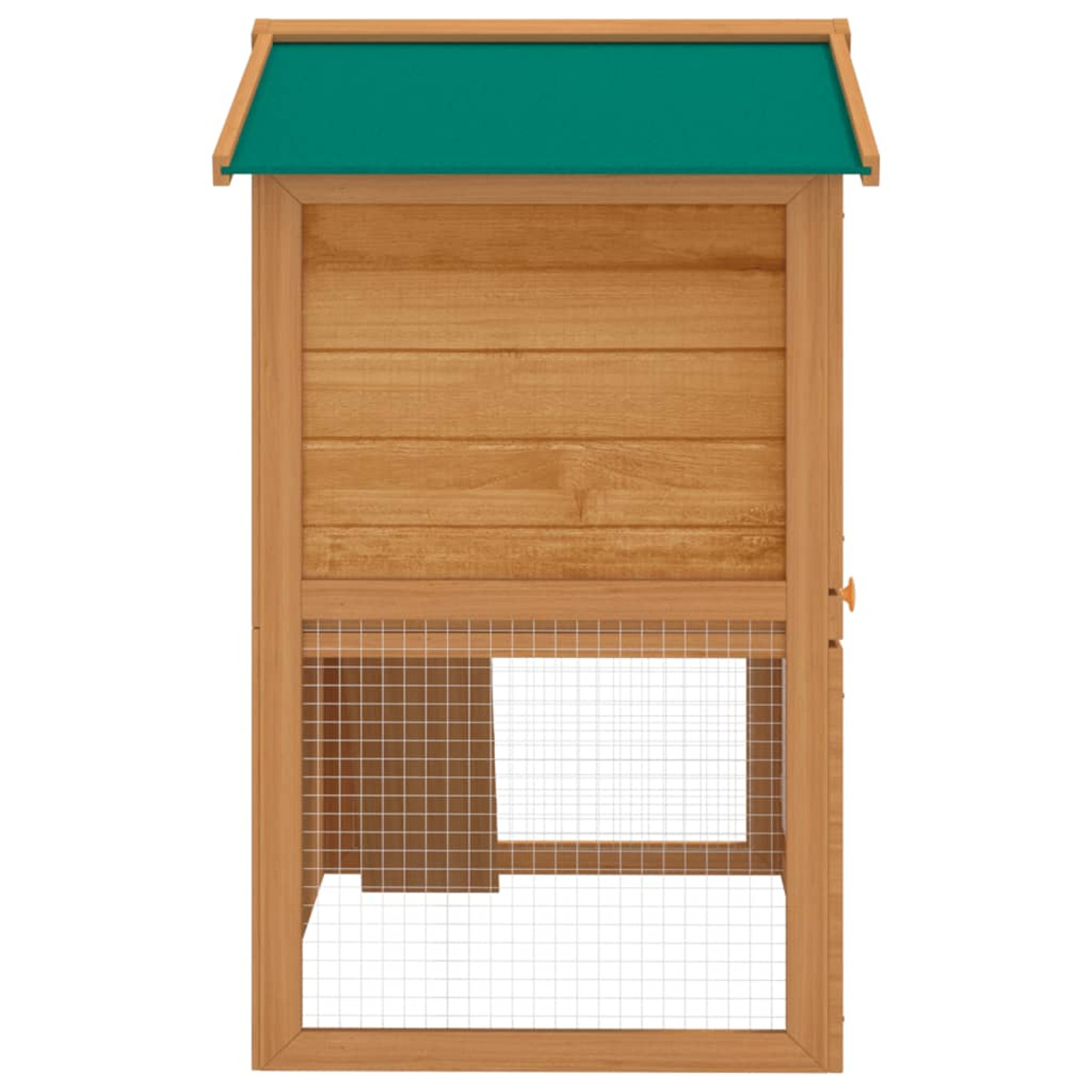 Hühnerstall aus Holz mit grünem Dach und Maschendraht. Tür und offene Front. Weißer Hintergrund.
