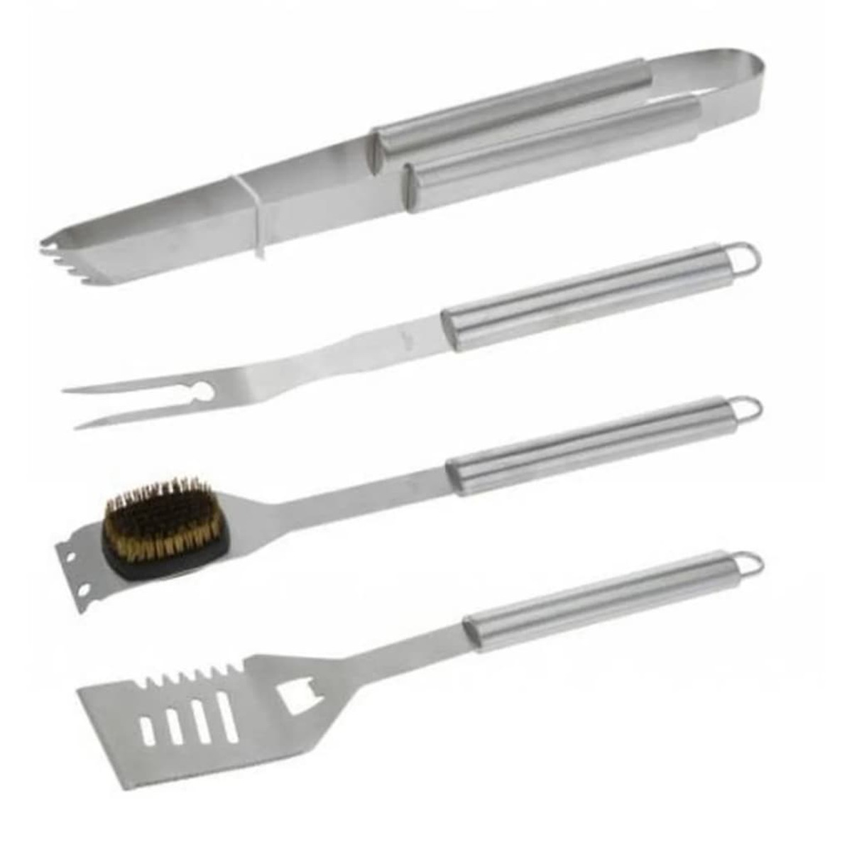 Vier Edelstahl-Grillwerkzeuge: Zange, Gabel, Grillbürste und Spatel. Werkzeuge auf weißem Hintergrund.