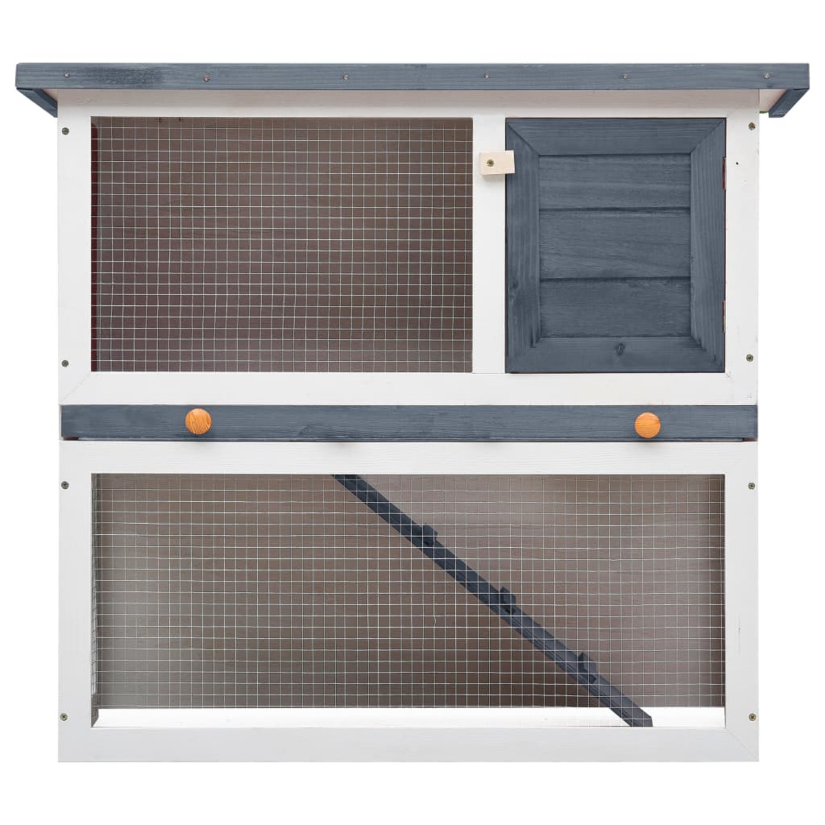 Kaninchenstall aus Holz mit grauem Dach. Drahtgeflecht und eine kleine Tür. Weißer Hintergrund.
