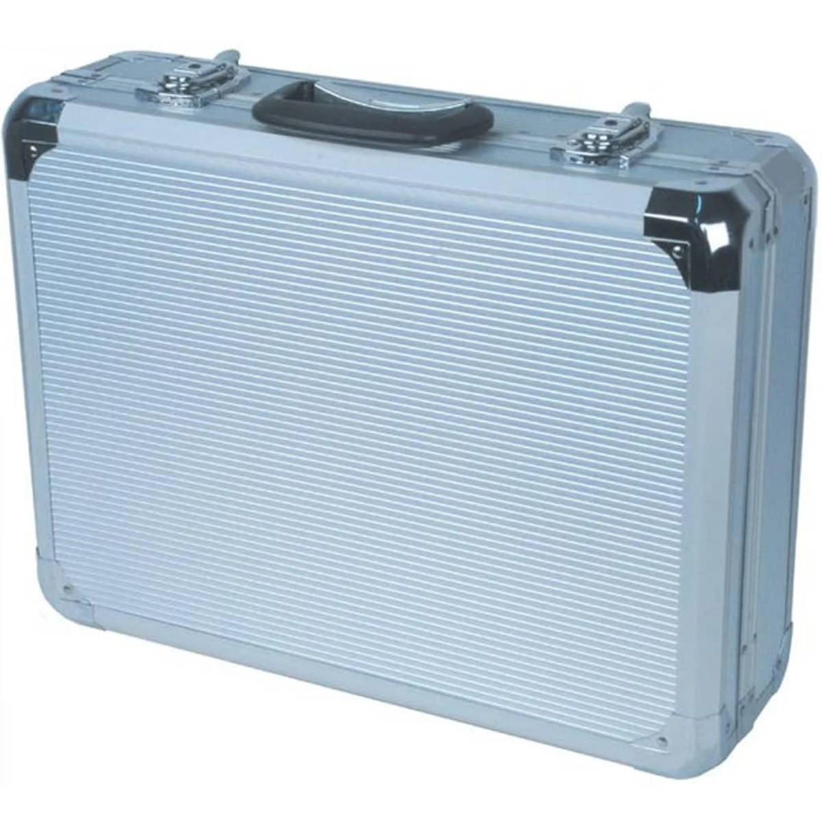 Ein silberner, geriffelter Aluminium-Aktenkoffer mit schwarzem Griff und Verschlüssen.