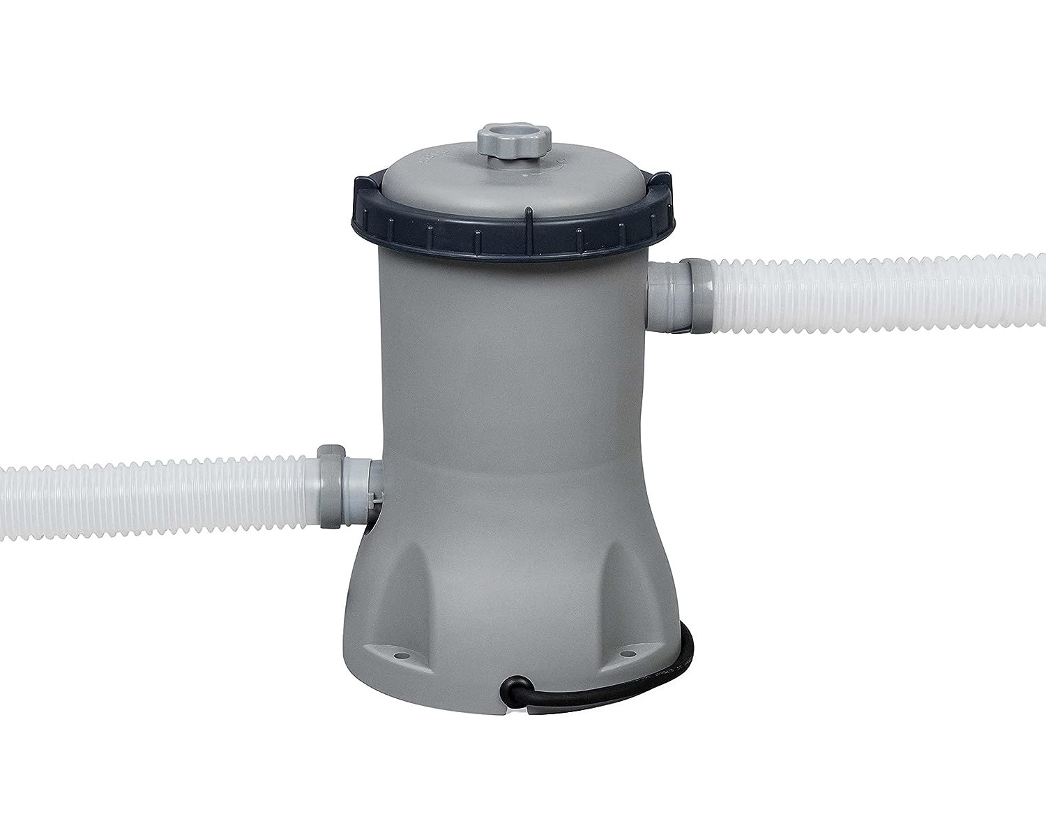 Grauer Poolfilter mit zwei weißen Schläuchen. Oberer Deckel und Boden sichtbar.