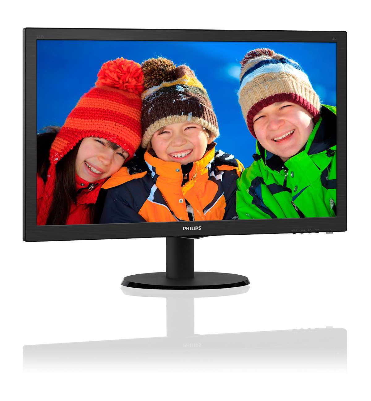 Un monitor che mostra tre bambini sorridenti con abiti invernali. Lo sfondo è bianco.