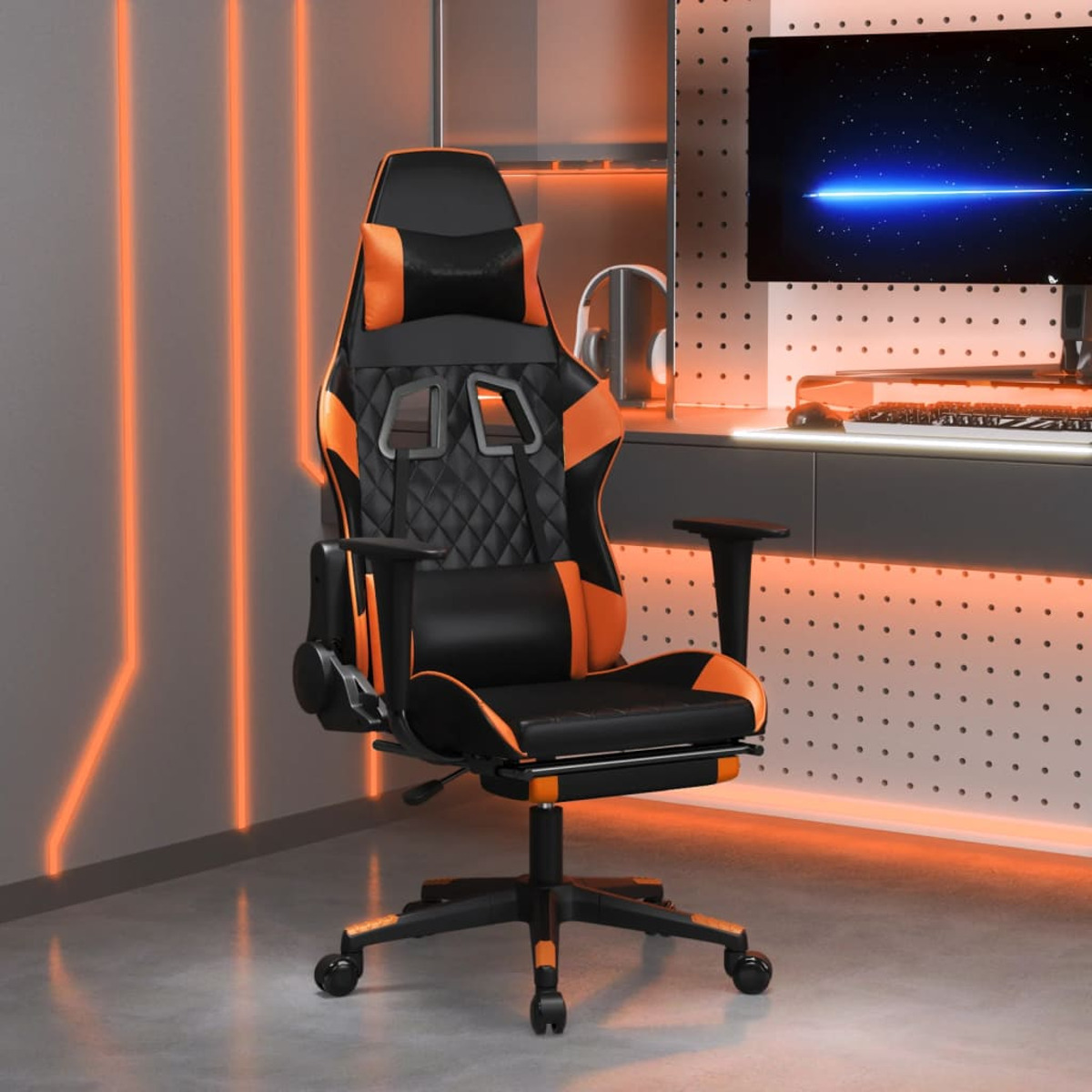 Gaming-Stuhl in einem Raum. Schwarz und orange. Der Raum hat orangefarbene Lichter.