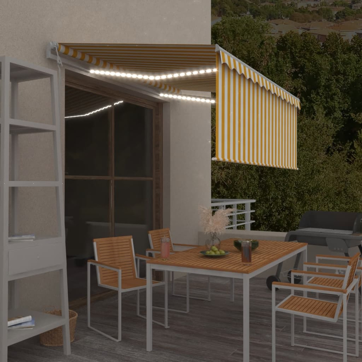 Außeneinstellung mit Tisch, Stühlen, Markise und Grill, mit Hintergrundwald.