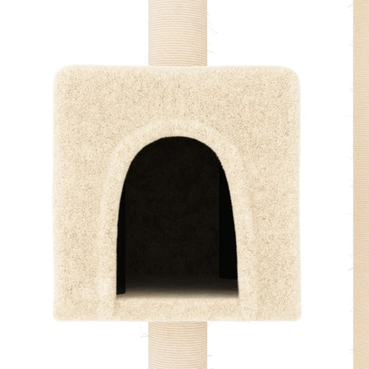 Eine beige Katzkratzsäule mit einer quadratischen, hausförmigen Öffnung.