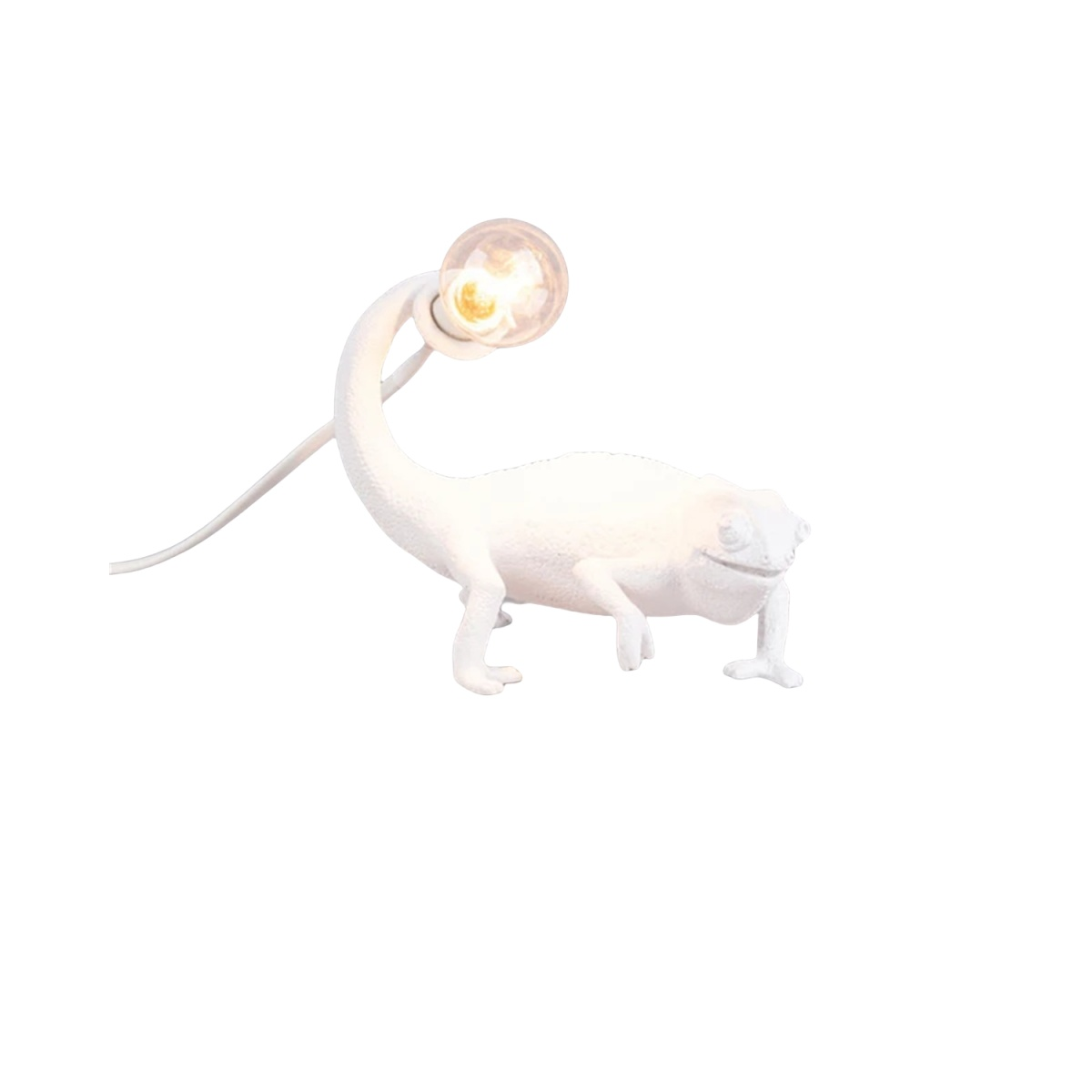 Chamäleon-Lampe: weiß, mit Glühbirne. Weißer Hintergrund. Dekoratives, modernes Design.