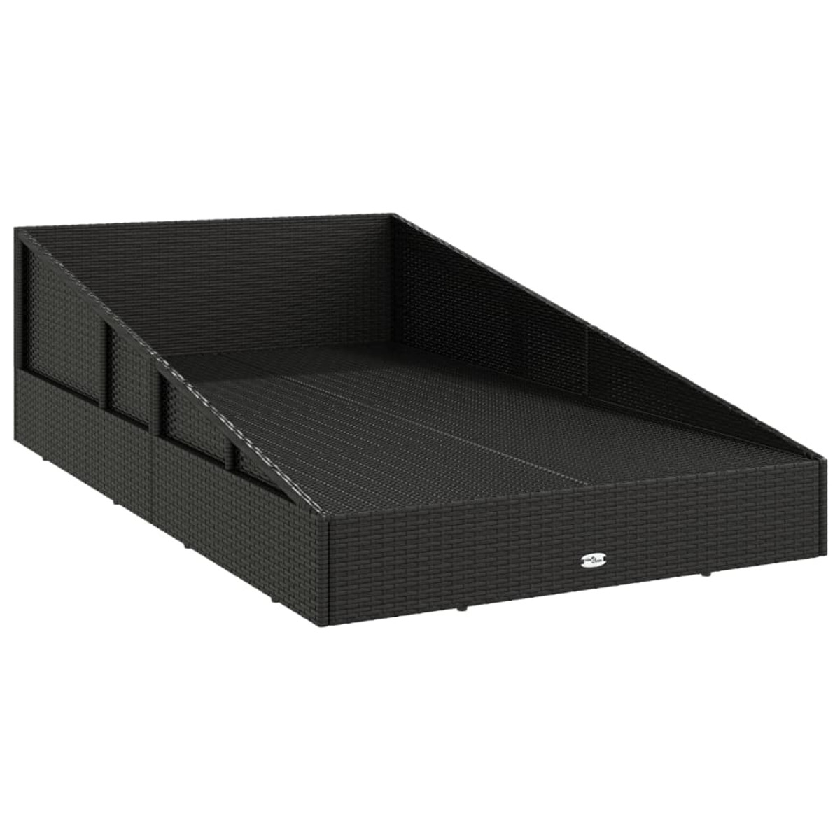 Schwarzes Outdoor-Tagesbett aus Korbgeflecht. Es hat eine schräge Rückenlehne und niedrige Seiten.